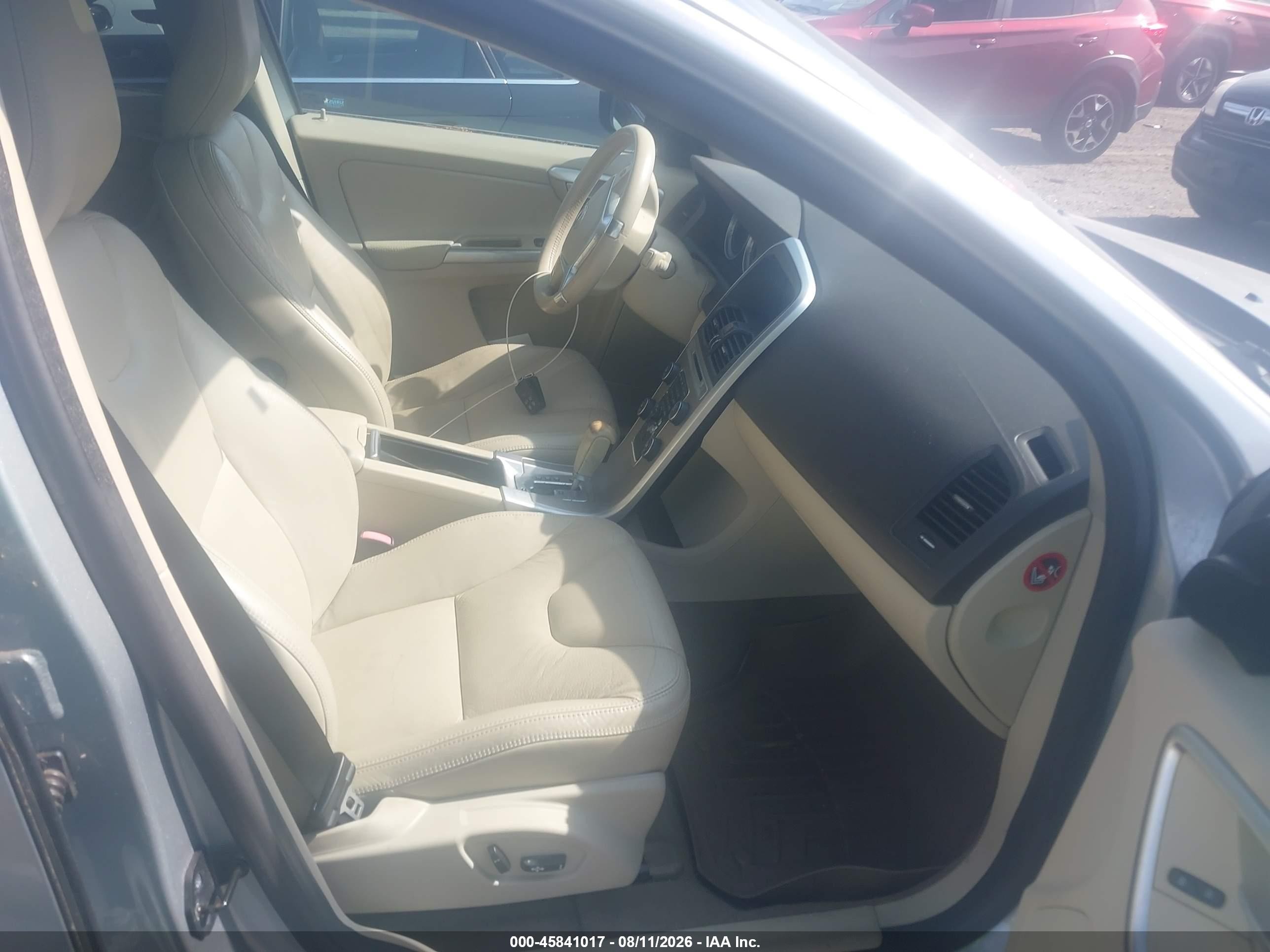 2011 Volvo Xc60 3.2 Gray vin: YV4940DZ7B2189108