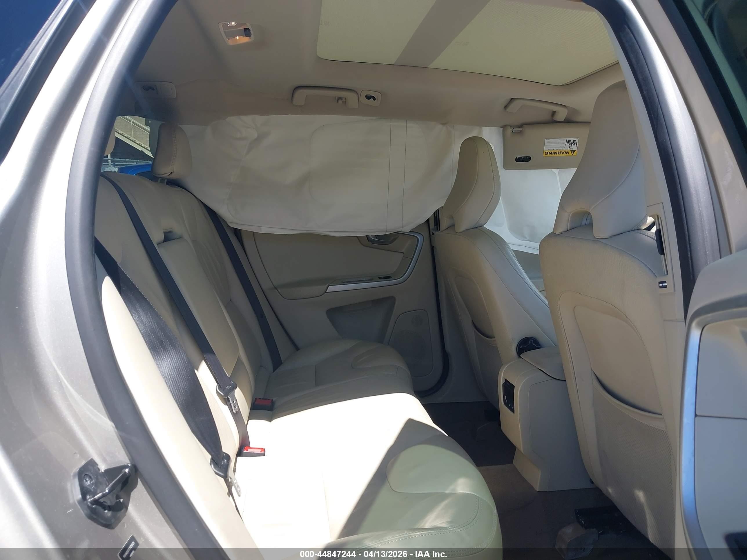 2012 Volvo Xc60 3.2 Premier Beige vin: YV4940DZ7C2253035