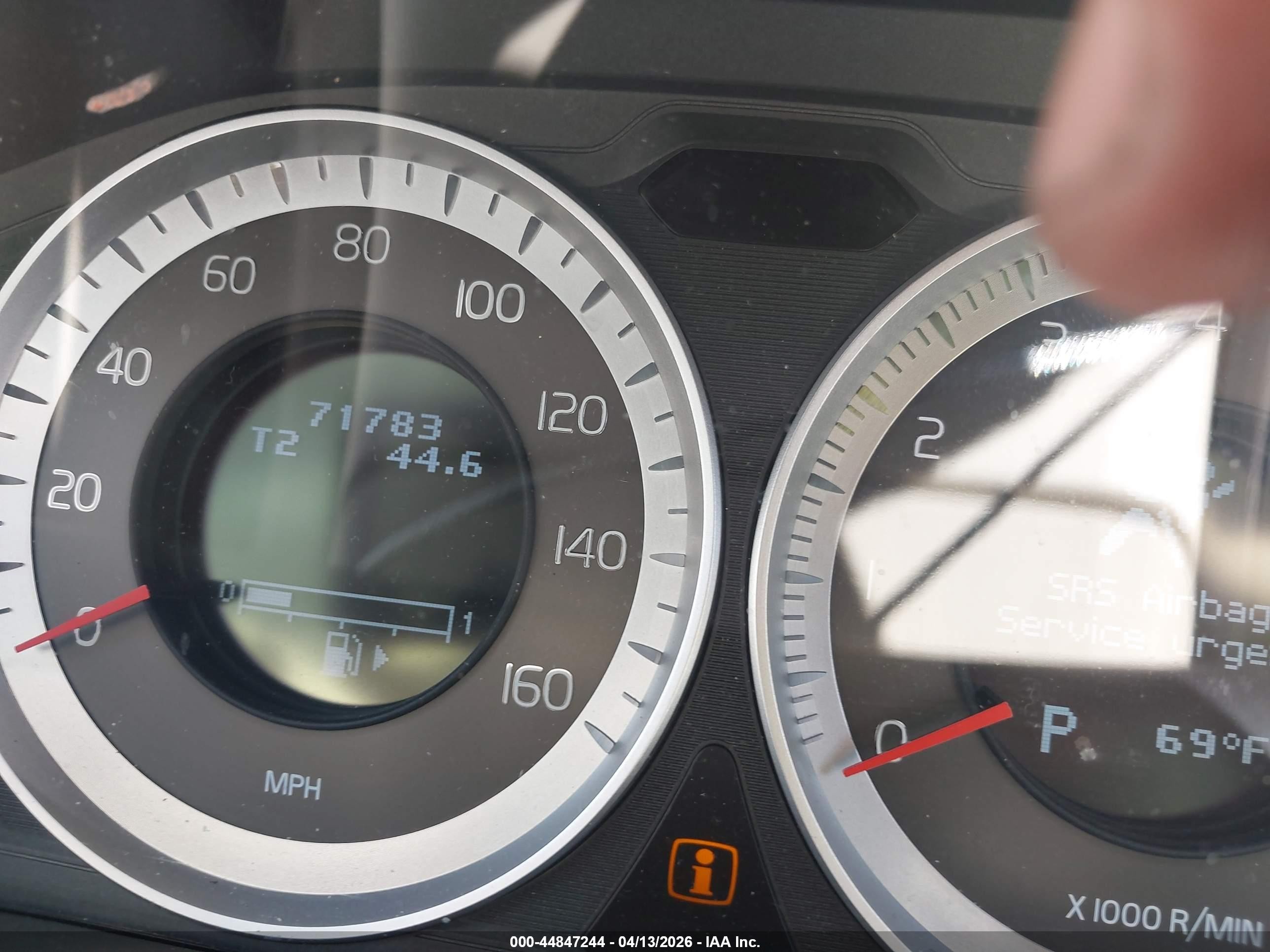 2012 Volvo Xc60 3.2 Premier Beige vin: YV4940DZ7C2253035