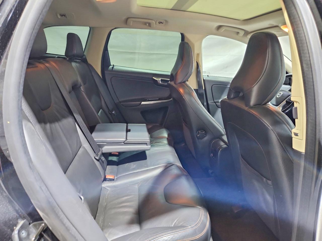 2012 Volvo Xc60 3.2 Black vin: YV4940DZ7C2318014
