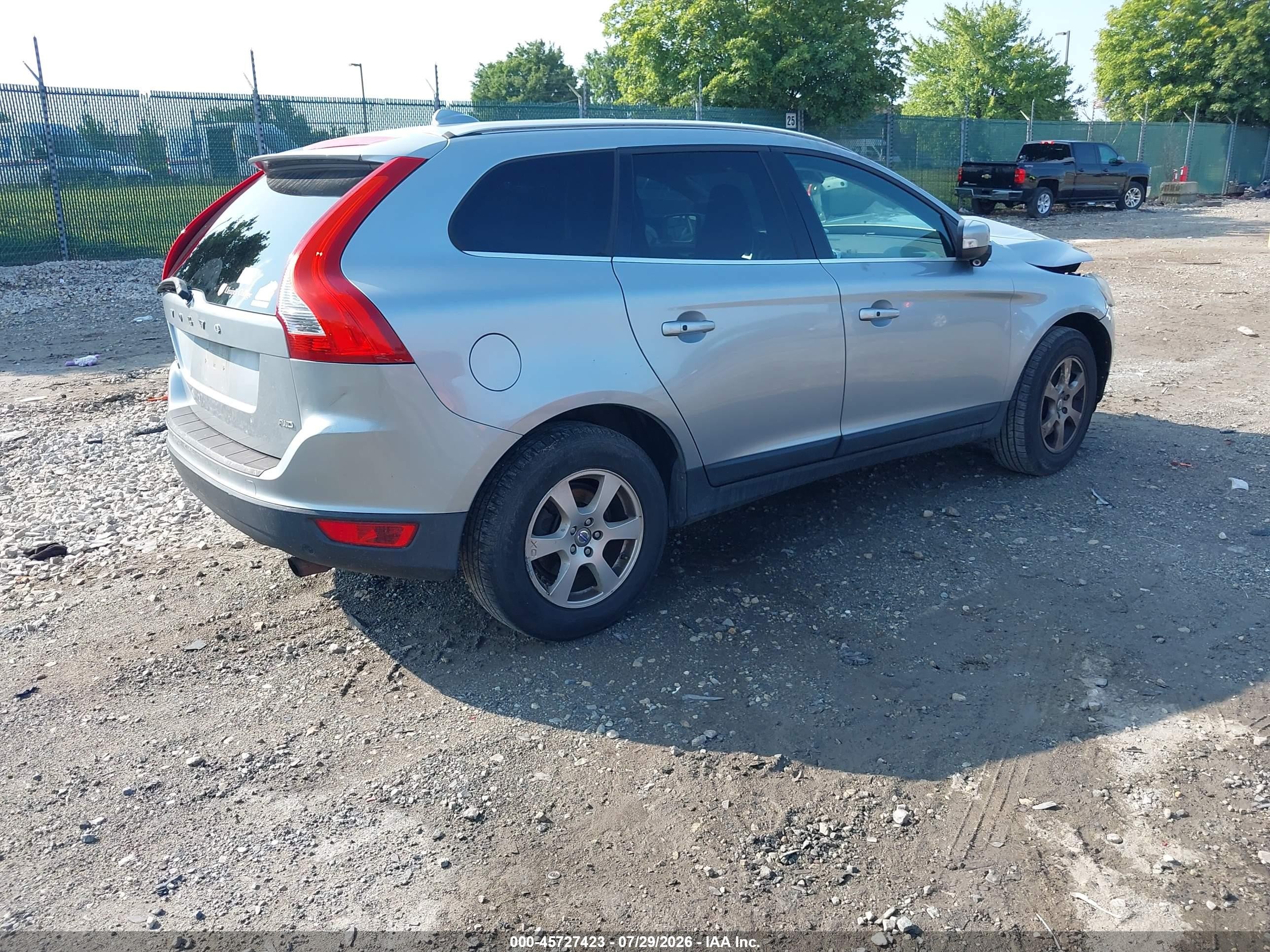 2012 Volvo Xc60 3.2/3.2 Platinum/3.2 Premier/3.2 Premier Plus Silver vin: YV4940DZ8C2315445