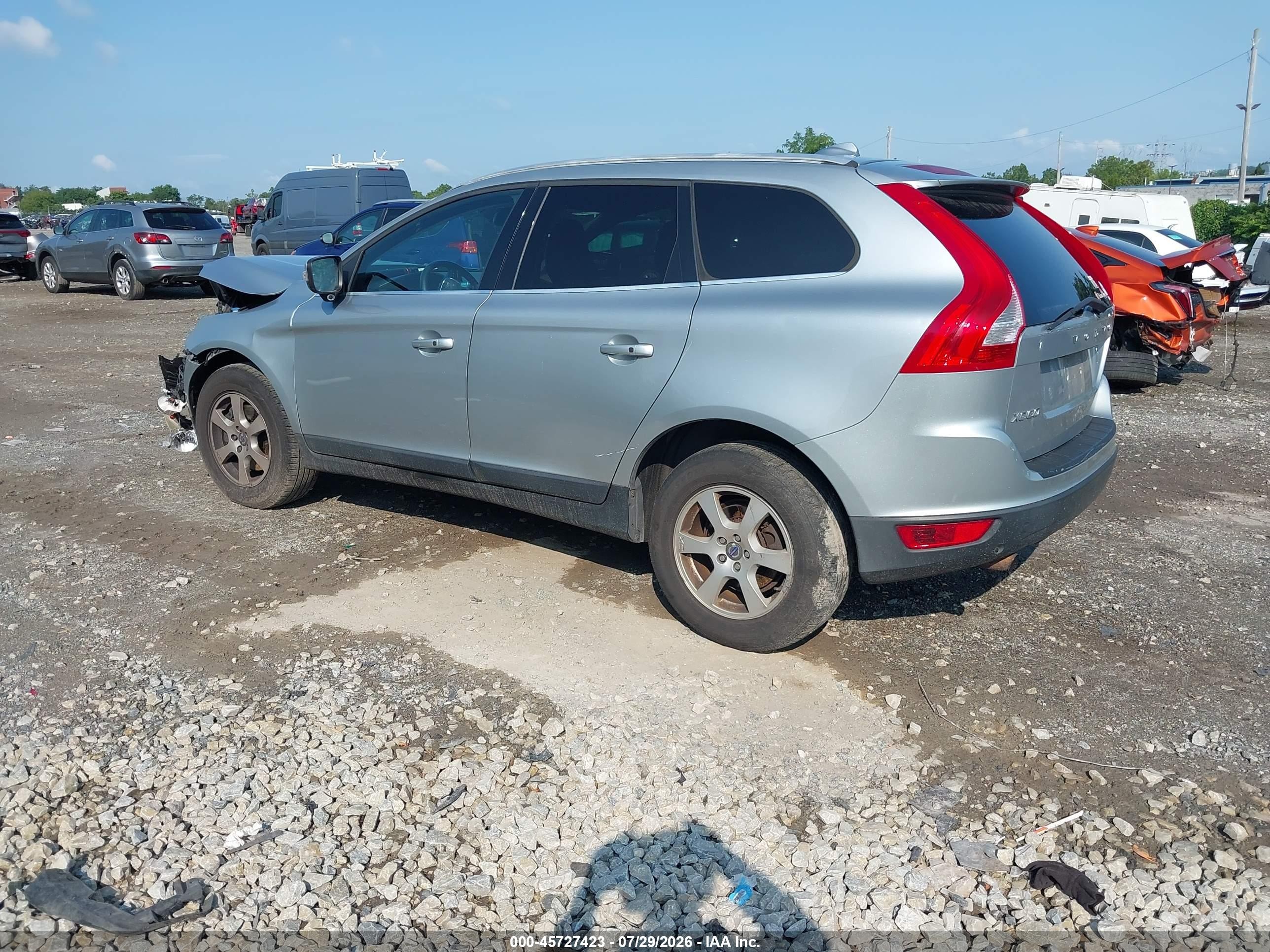 2012 Volvo Xc60 3.2/3.2 Platinum/3.2 Premier/3.2 Premier Plus Silver vin: YV4940DZ8C2315445