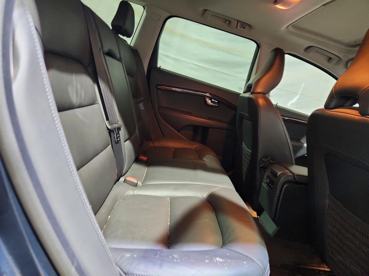 2015 Volvo Xc70 3.2 Platinum Blue vin: YV4940ND2F1189001