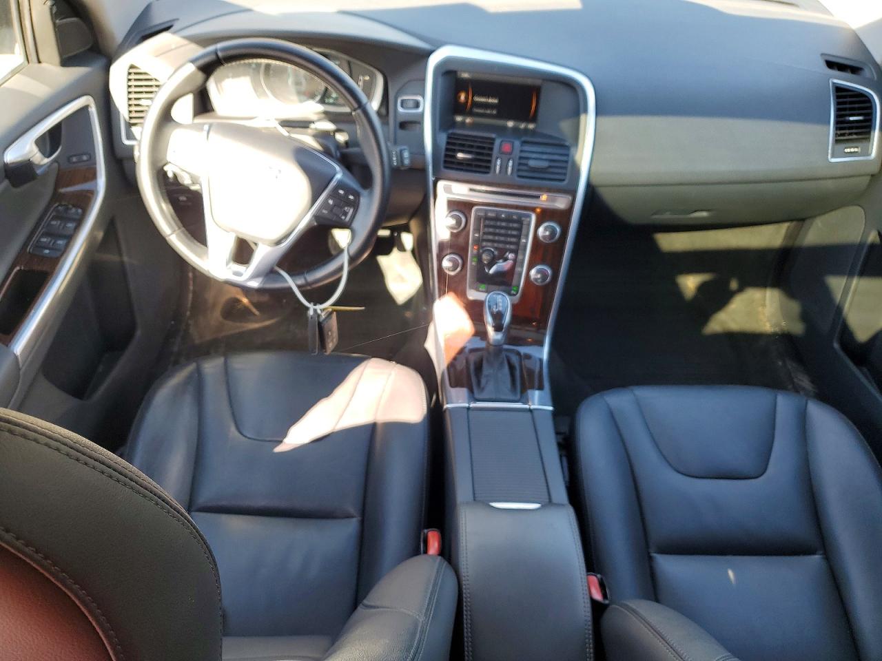 2015 Volvo Xc60 3.2 Premier Black vin: YV4940RB0F2600804