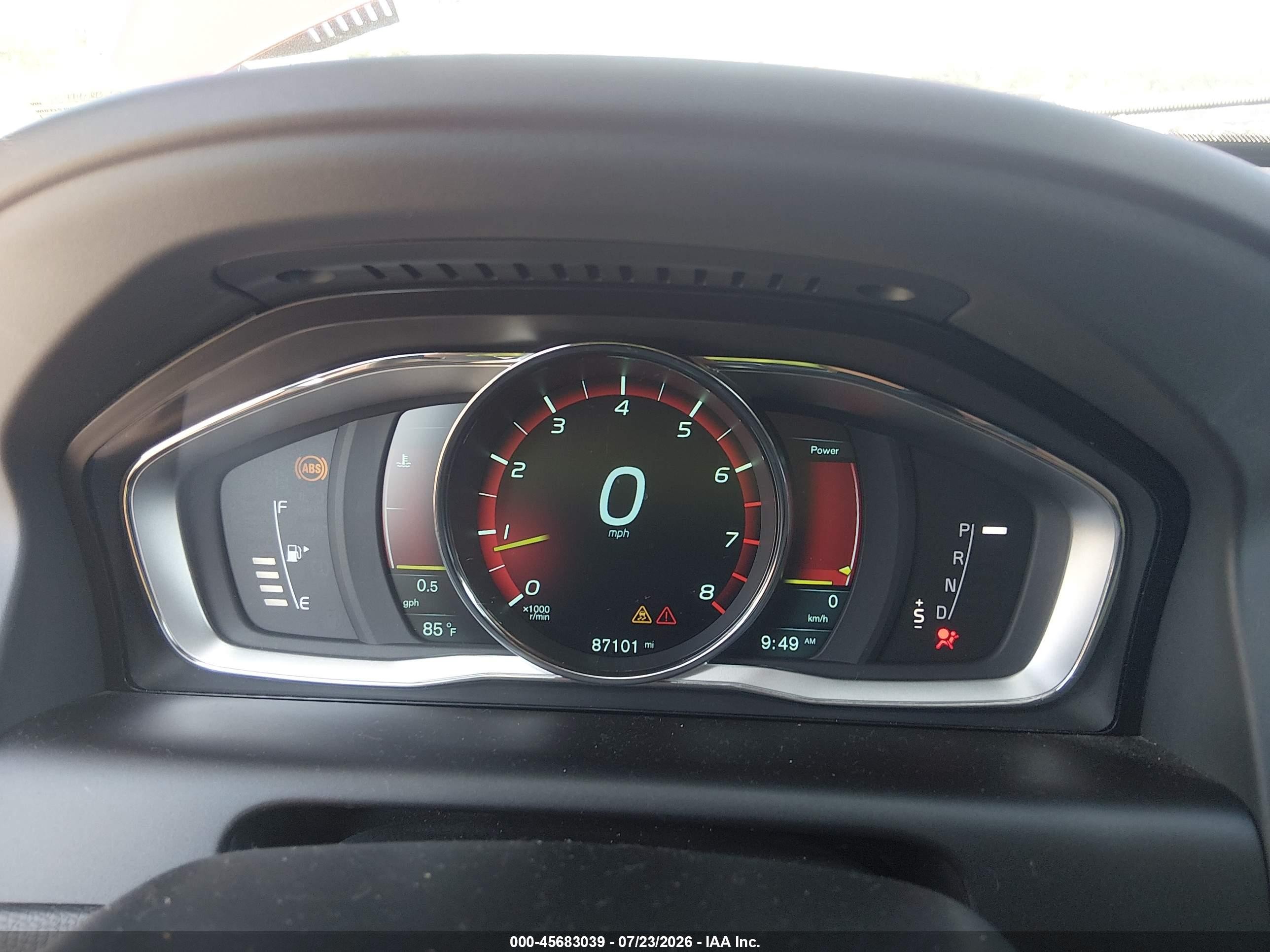 2015 Volvo Xc60 3.2 Premier Red vin: YV4940RB2F2584914