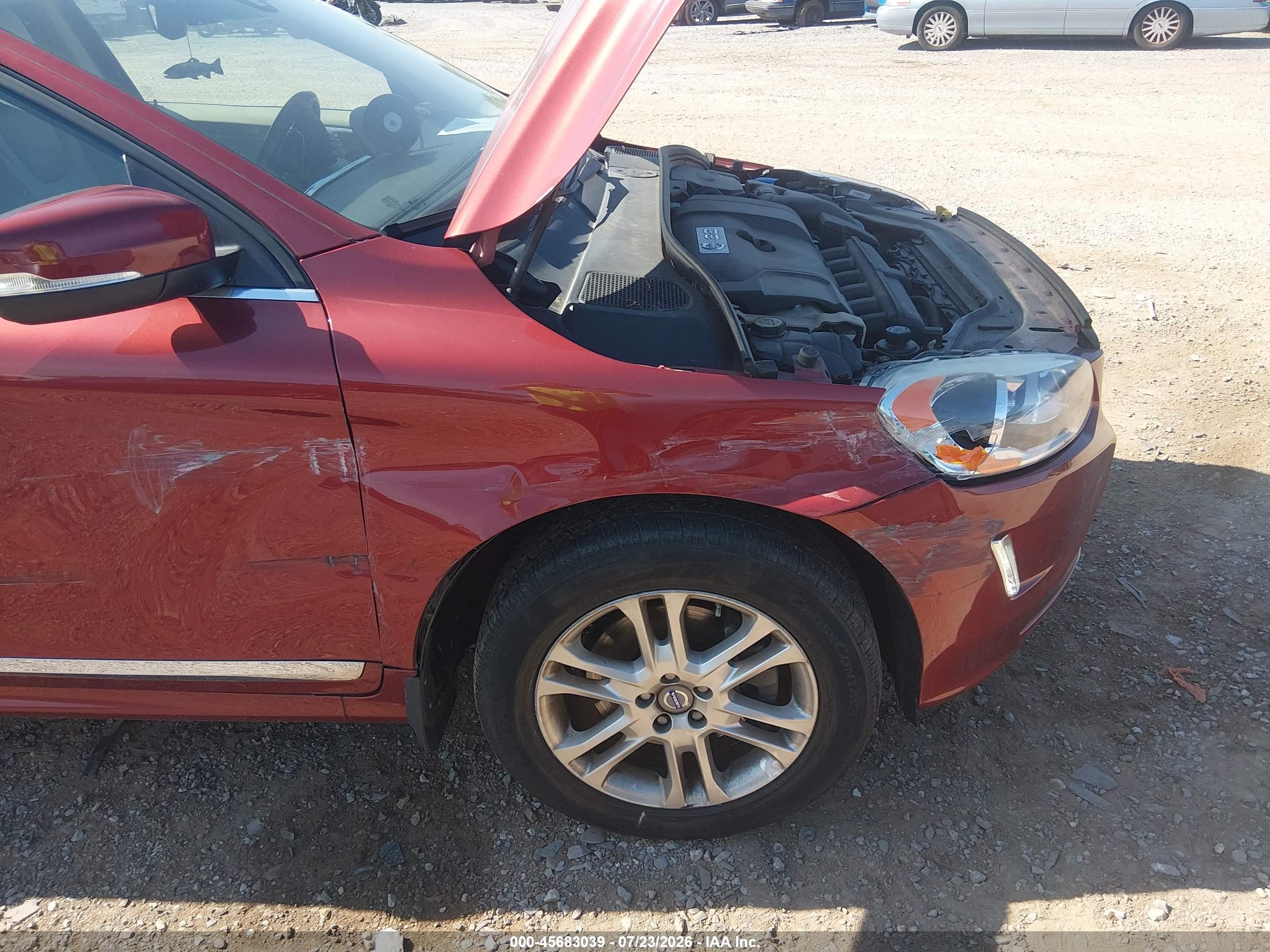 2015 Volvo Xc60 3.2 Premier Red vin: YV4940RB2F2584914