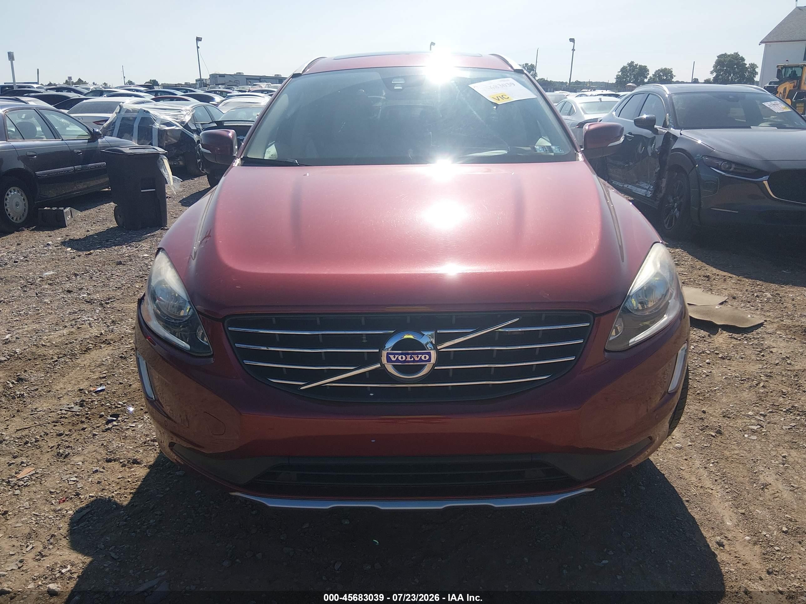 2015 Volvo Xc60 3.2 Premier Red vin: YV4940RB2F2584914