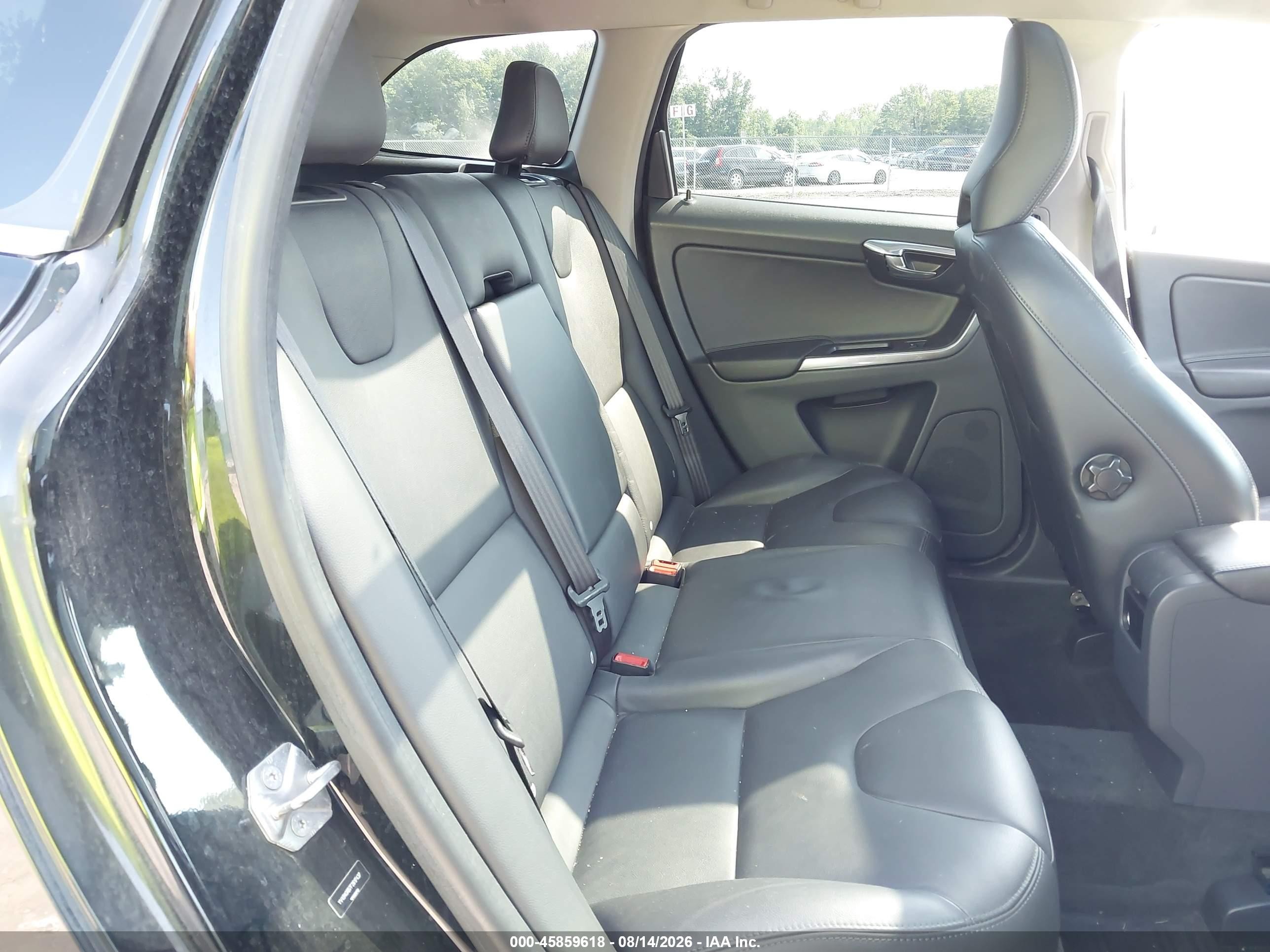 2015 Volvo Xc60 3.2 Premier Black vin: YV4940RB7F2617437