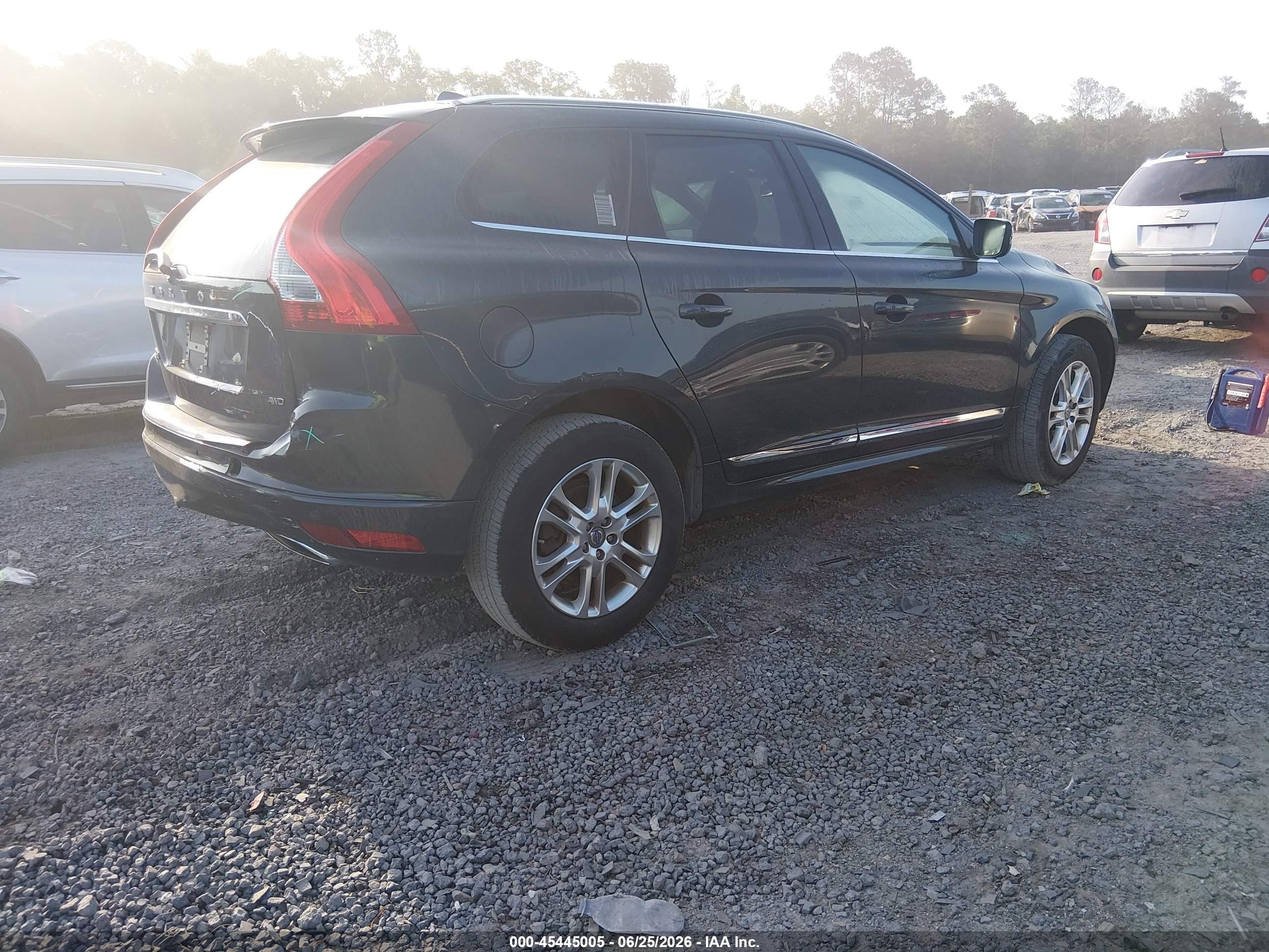 2015 Volvo Xc60 3.2 Premier Plus Серый vin: YV4940RC3F2583876