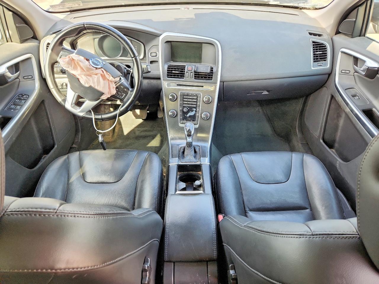 2015 Volvo Xc60 3.2 Premier + Black vin: YV4940RC4F2612303