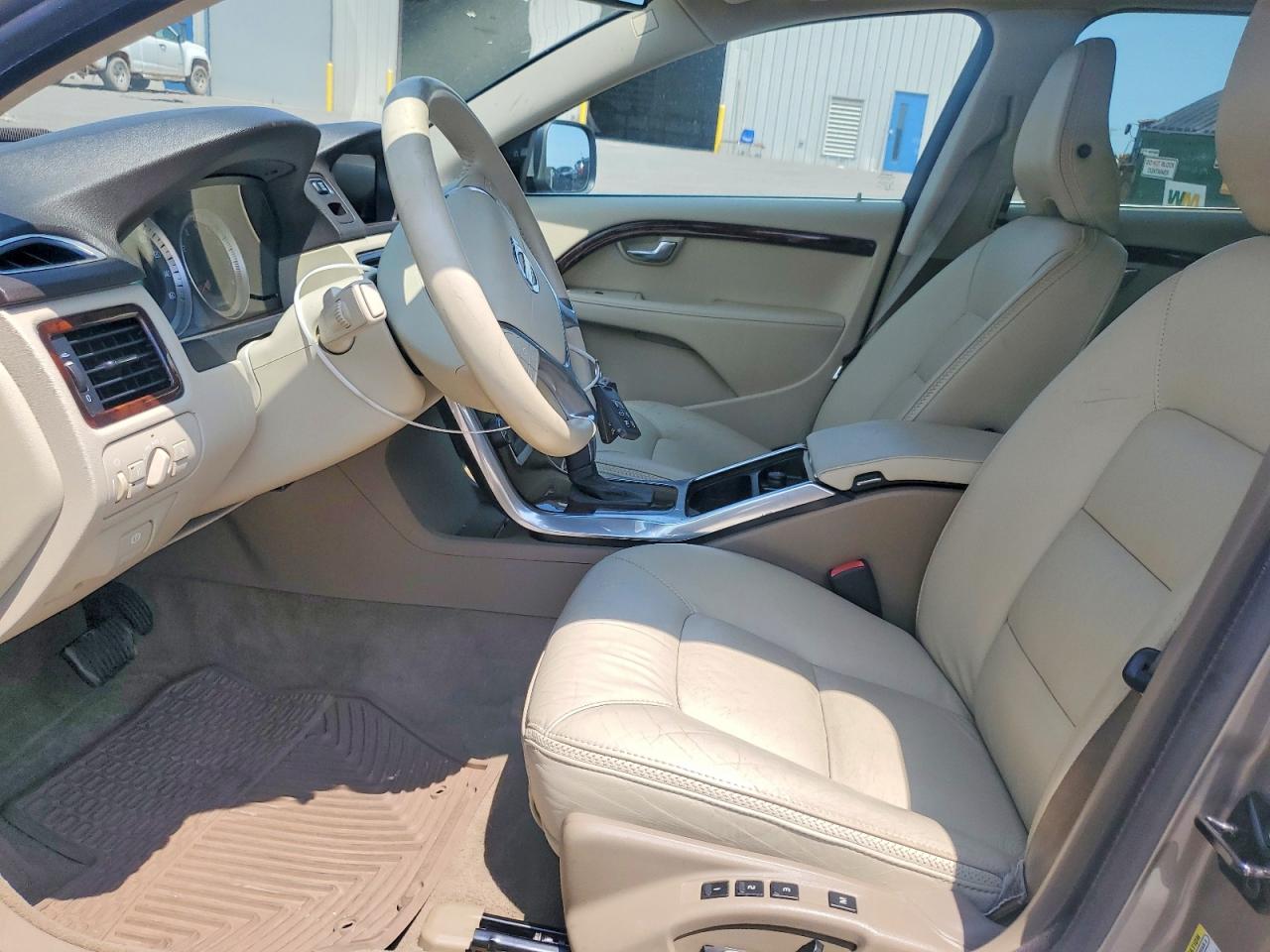 2013 Volvo Xc70 3.2 Silver vin: YV4952BL2D1166450