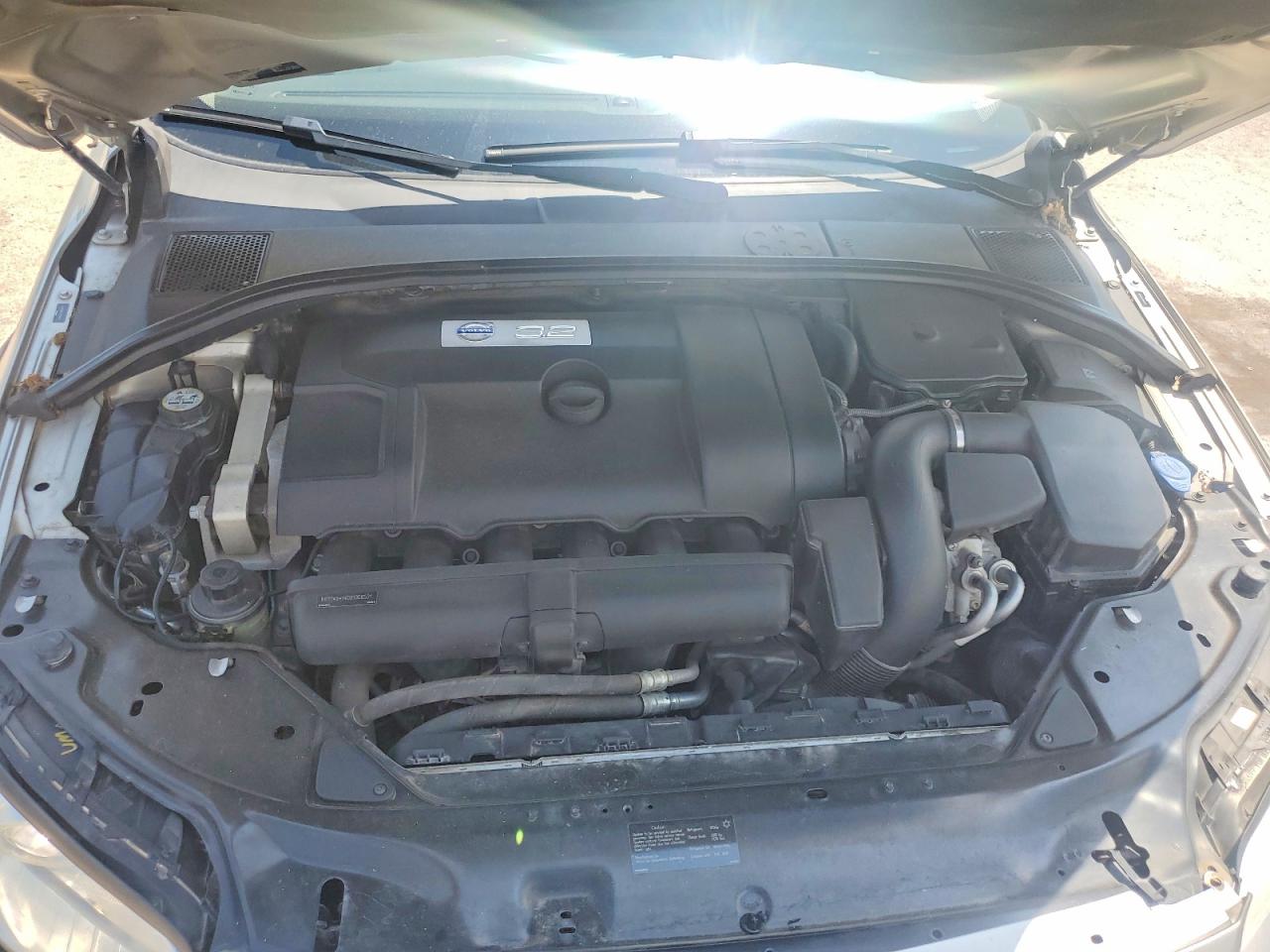 2013 Volvo Xc70 3.2 Silver vin: YV4952BL2D1166450