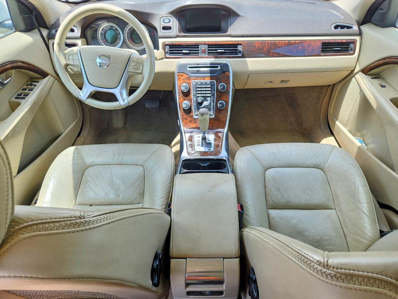 2012 Volvo Xc70 3.2 White vin: YV4952BL4C1132797