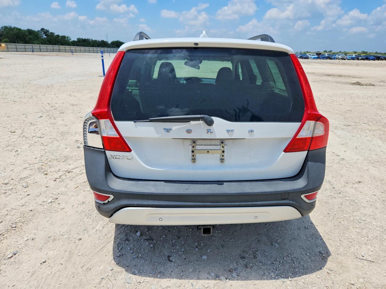 2012 Volvo Xc70 3.2 White vin: YV4952BL4C1132797