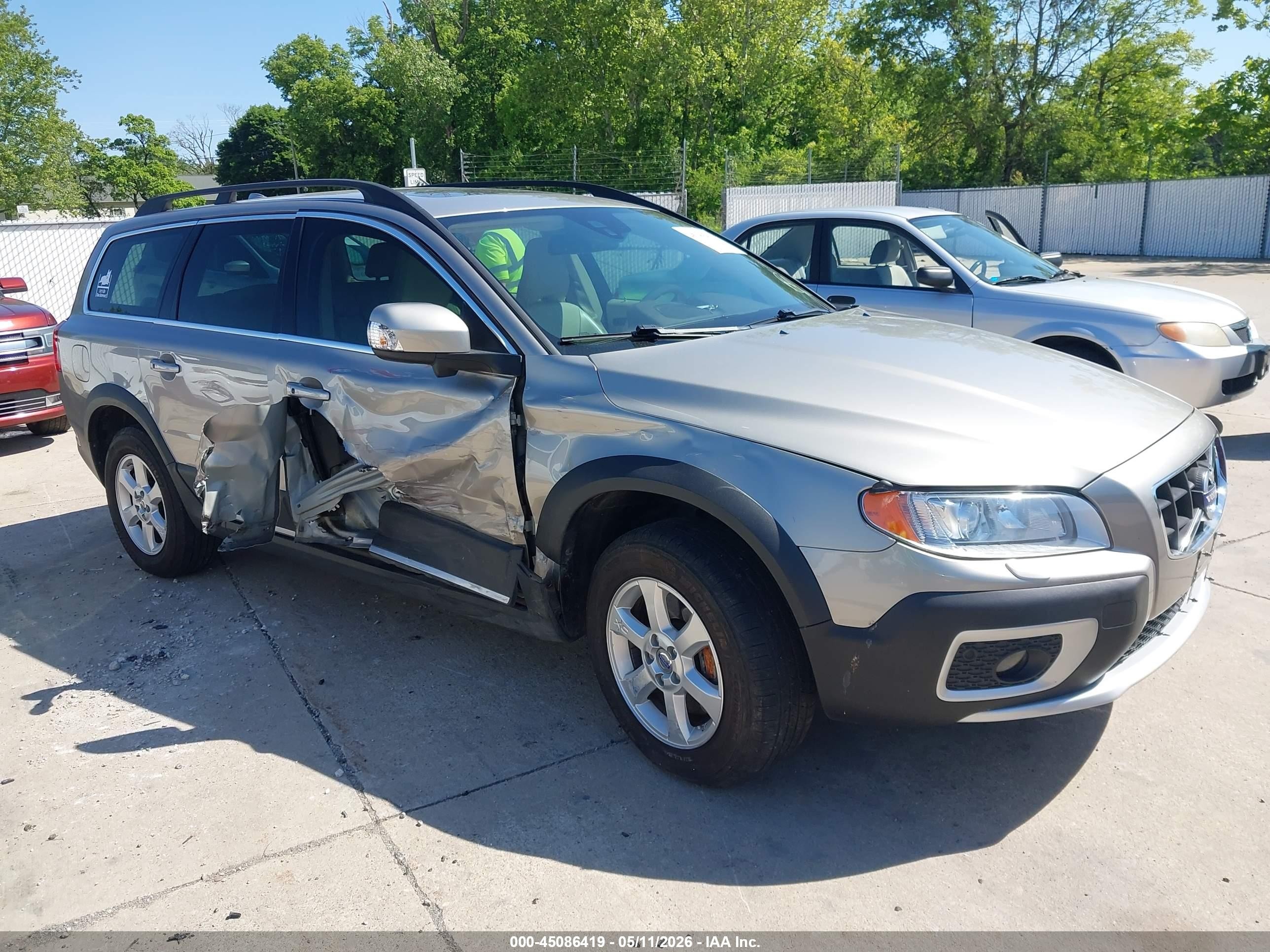 2013 Volvo Xc70 3.2 Premier Plus Silver vin: YV4952BL6D1166368