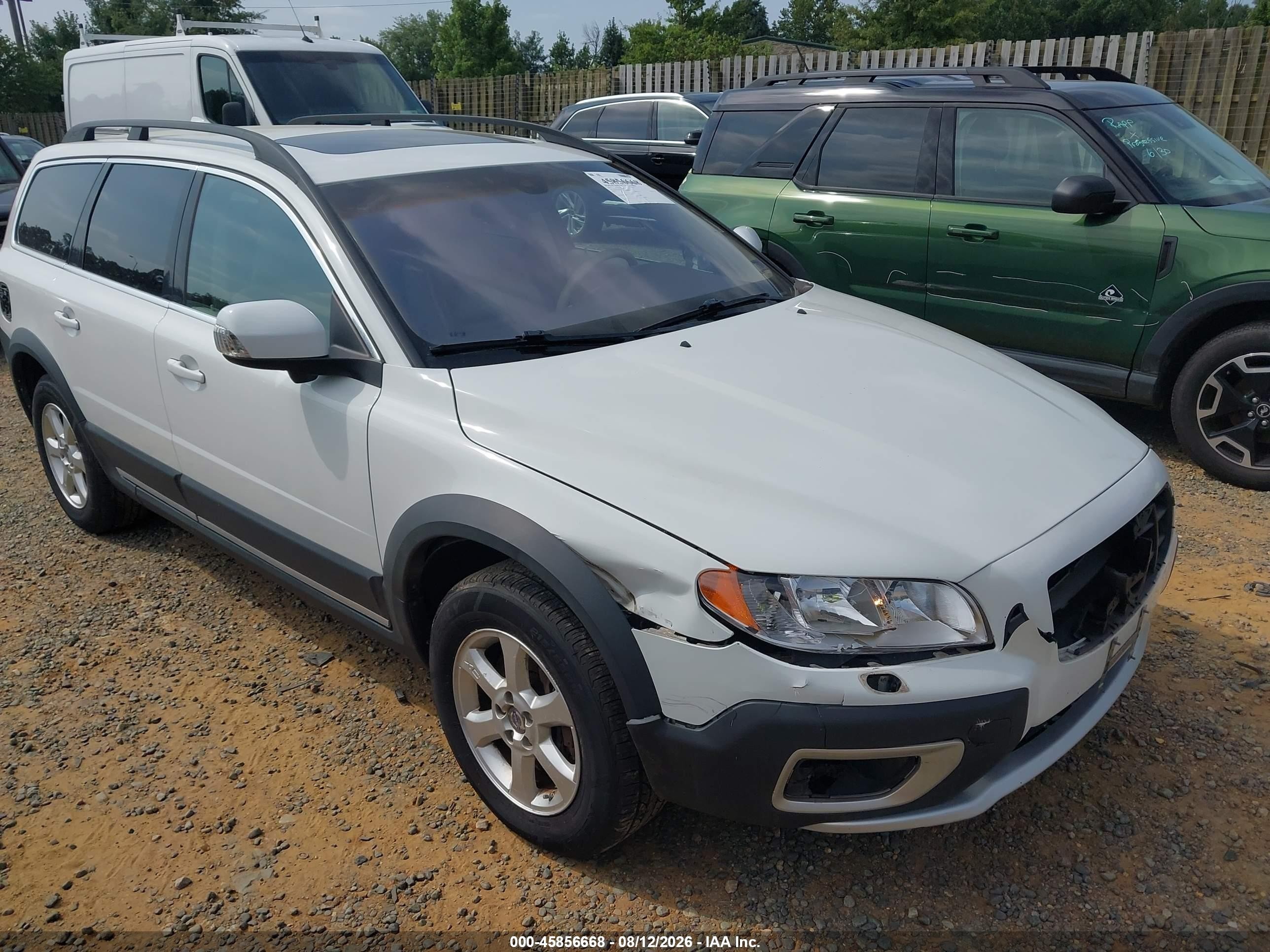 2011 Volvo Xc70 3.2l White vin: YV4952BL8B1097096