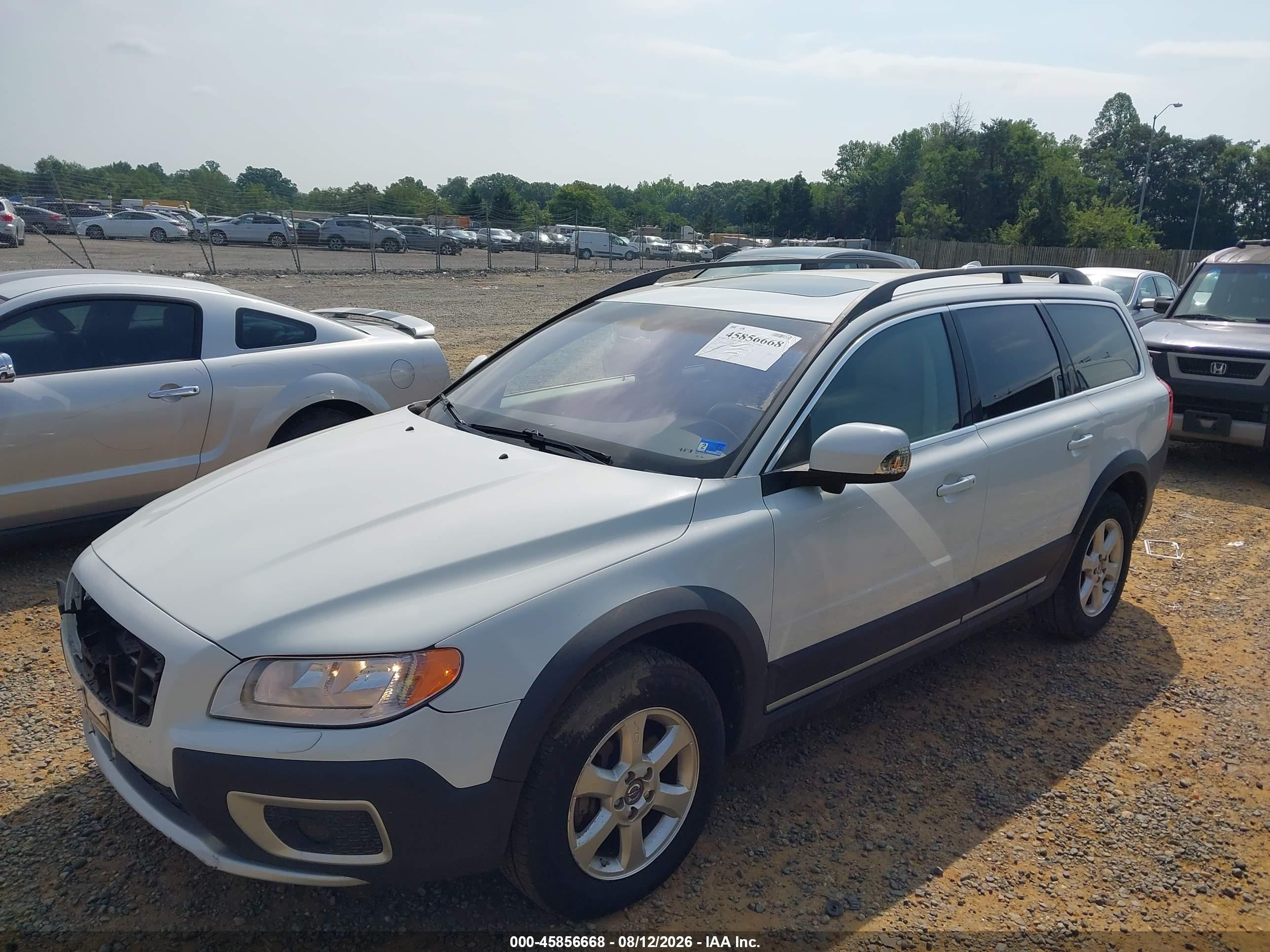 2011 Volvo Xc70 3.2l White vin: YV4952BL8B1097096