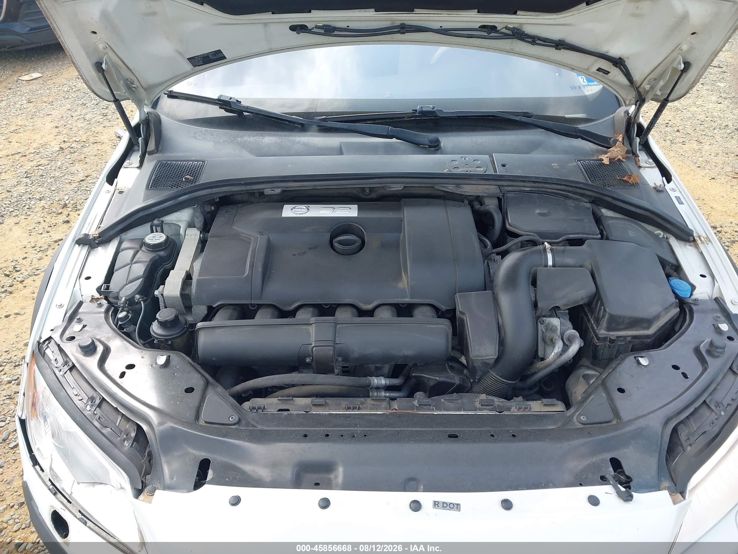 2011 Volvo Xc70 3.2l White vin: YV4952BL8B1097096