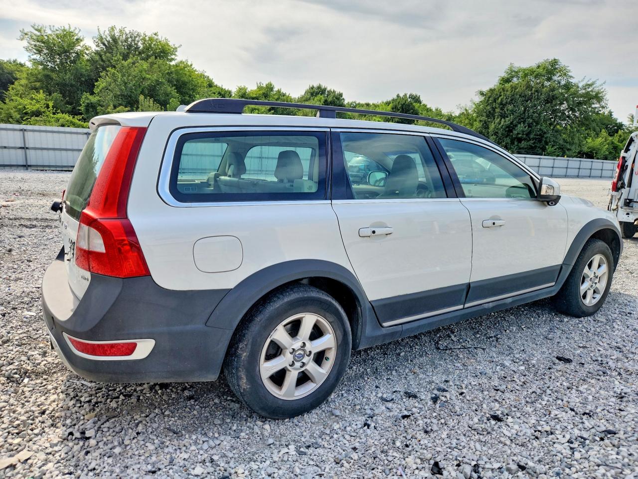 2011 Volvo Xc70 3.2 White vin: YV4952BZ1B1094951