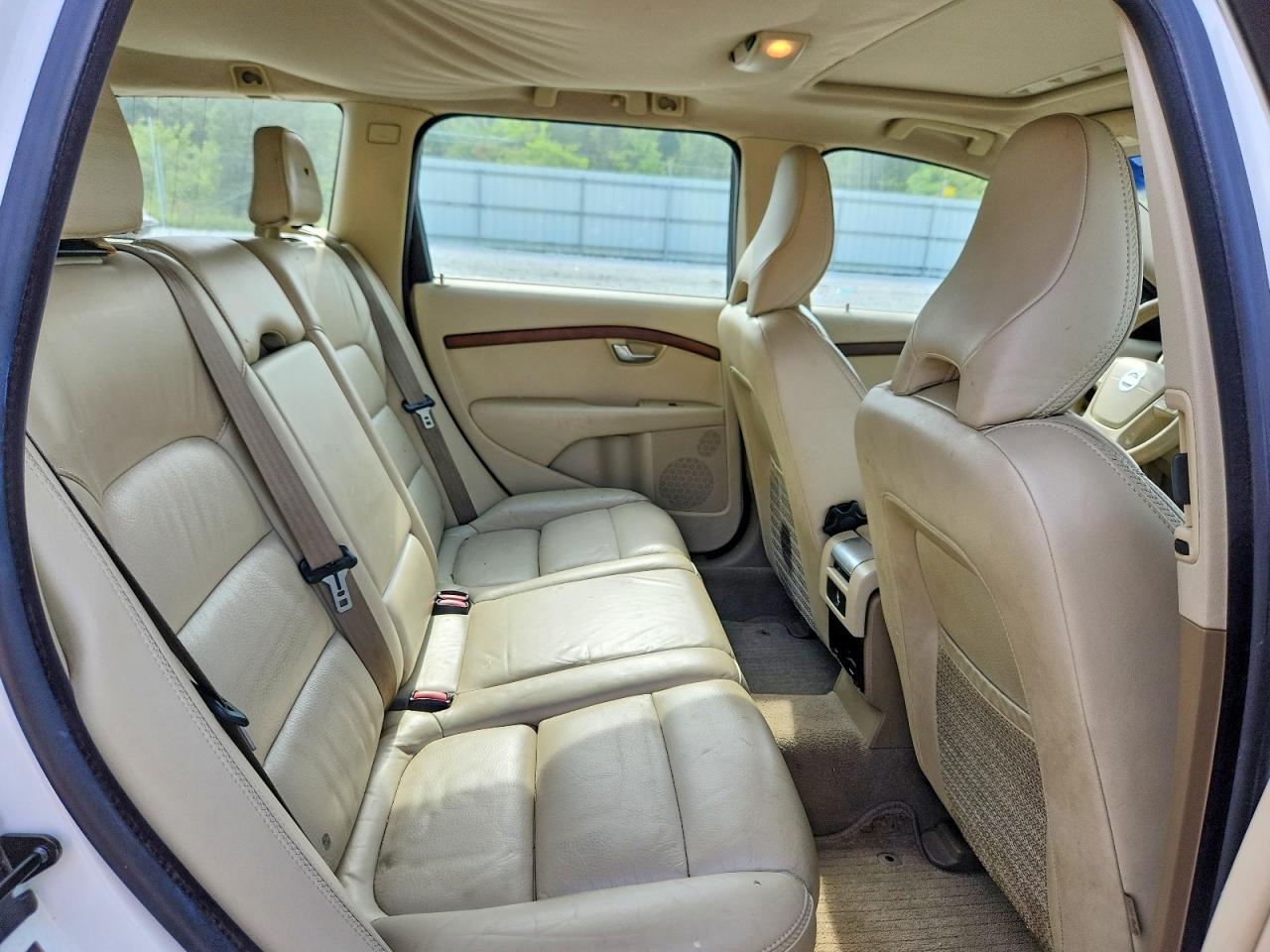 2011 Volvo Xc70 3.2 White vin: YV4952BZ1B1094951