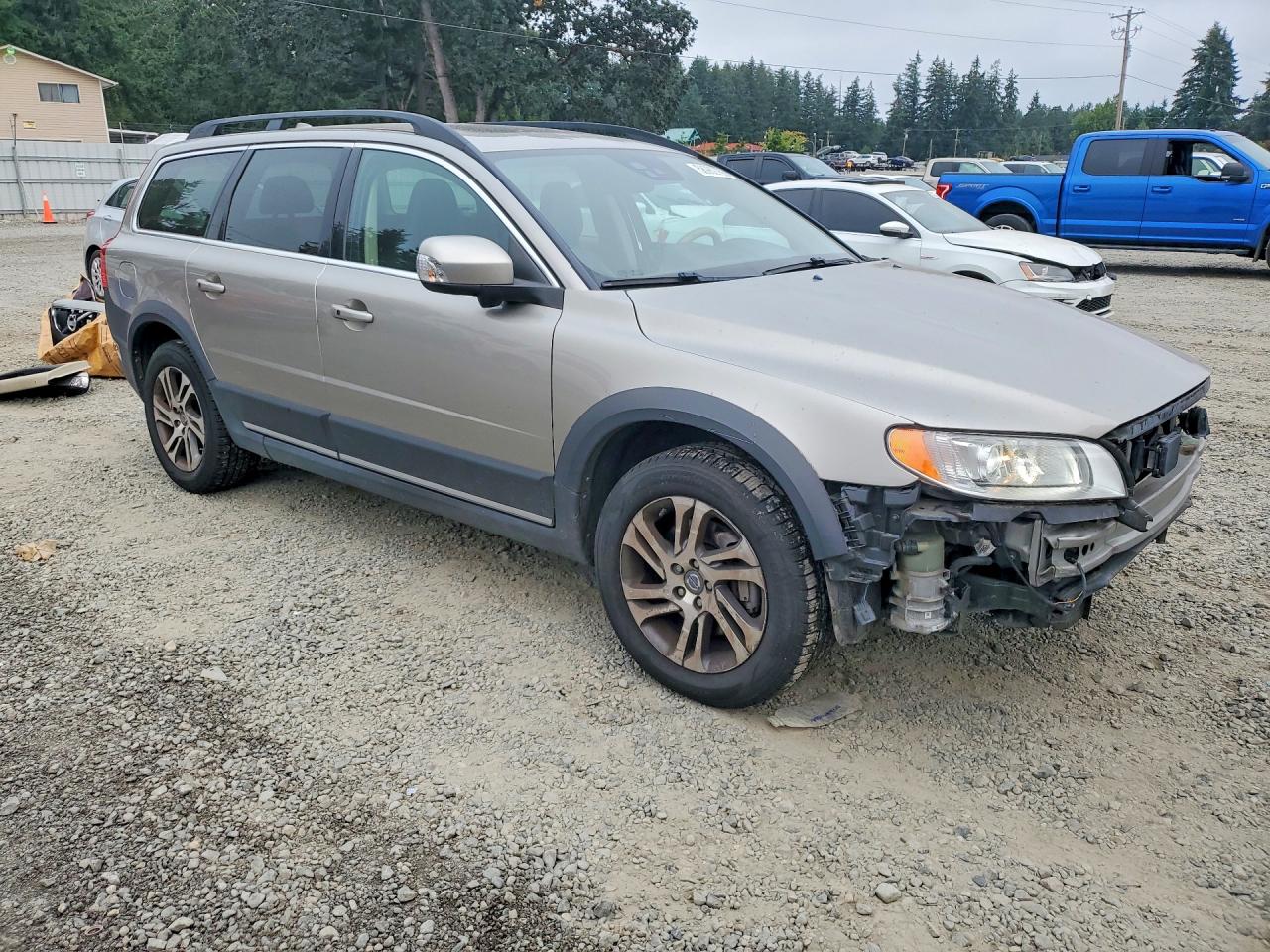 2013 Volvo Xc70 3.2 Cream vin: YV4952BZ4D1169385