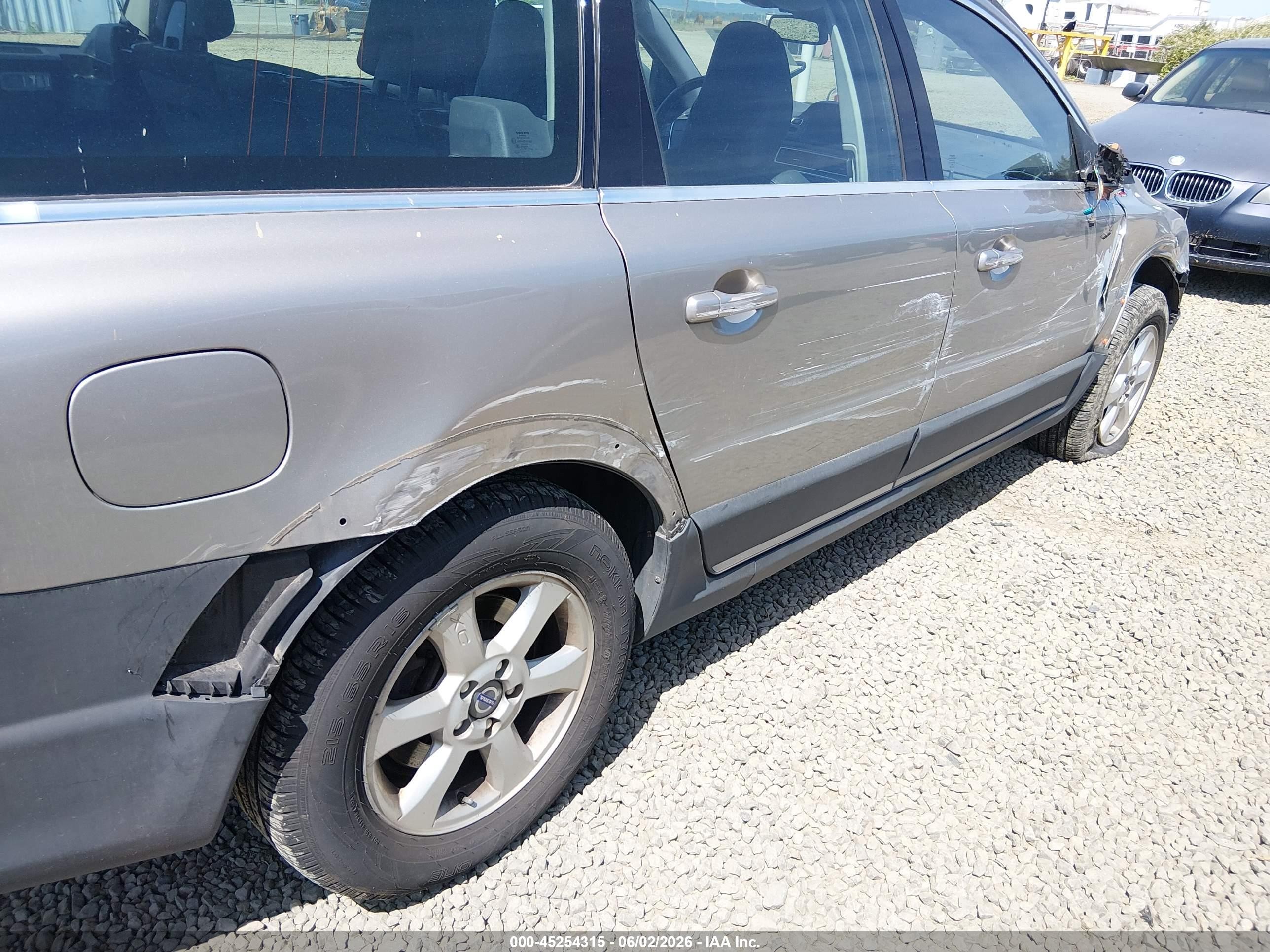 2012 Volvo Xc70 3.2/3.2 Platinum/3.2 Premier/3.2 Premier Plus Champagne vin: YV4952BZ7C1119112
