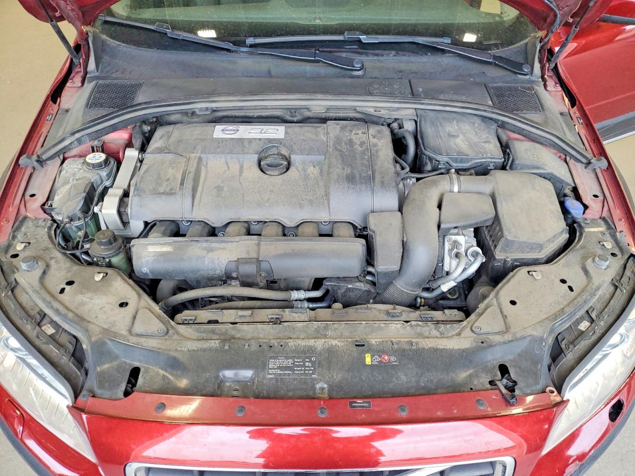 2013 Volvo Xc70 3.2 Red vin: YV4952BZ8D1164447