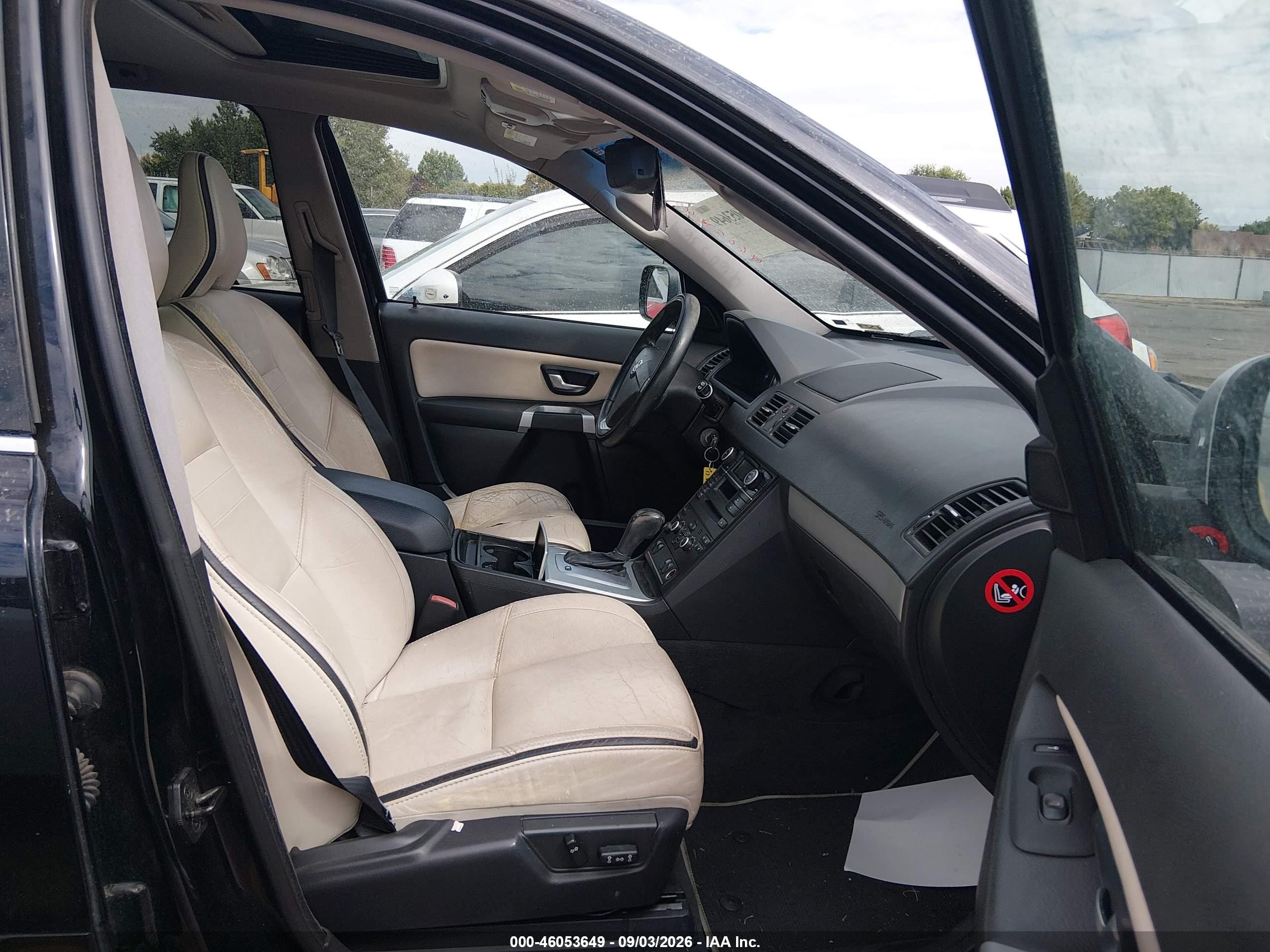 2013 Volvo Xc90 3.2 R-design/3.2 R-design Platinum/3.2 R-design Premier Plus Black vin: YV4952CF1D1633771