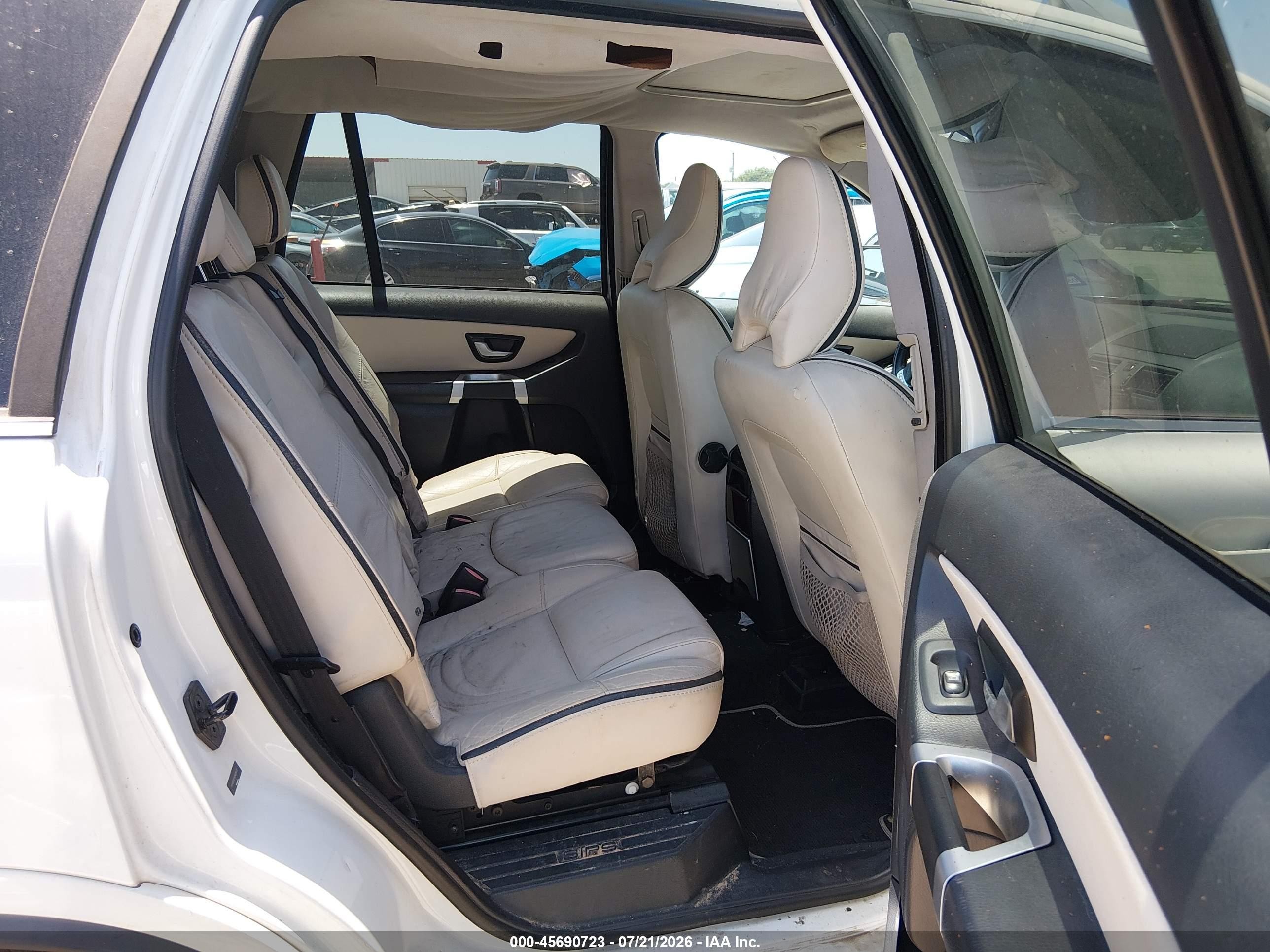 2013 Volvo Xc90 3.2 R-design/3.2 R-design Platinum/3.2 R-design Premier Plus White vin: YV4952CFXD1629413