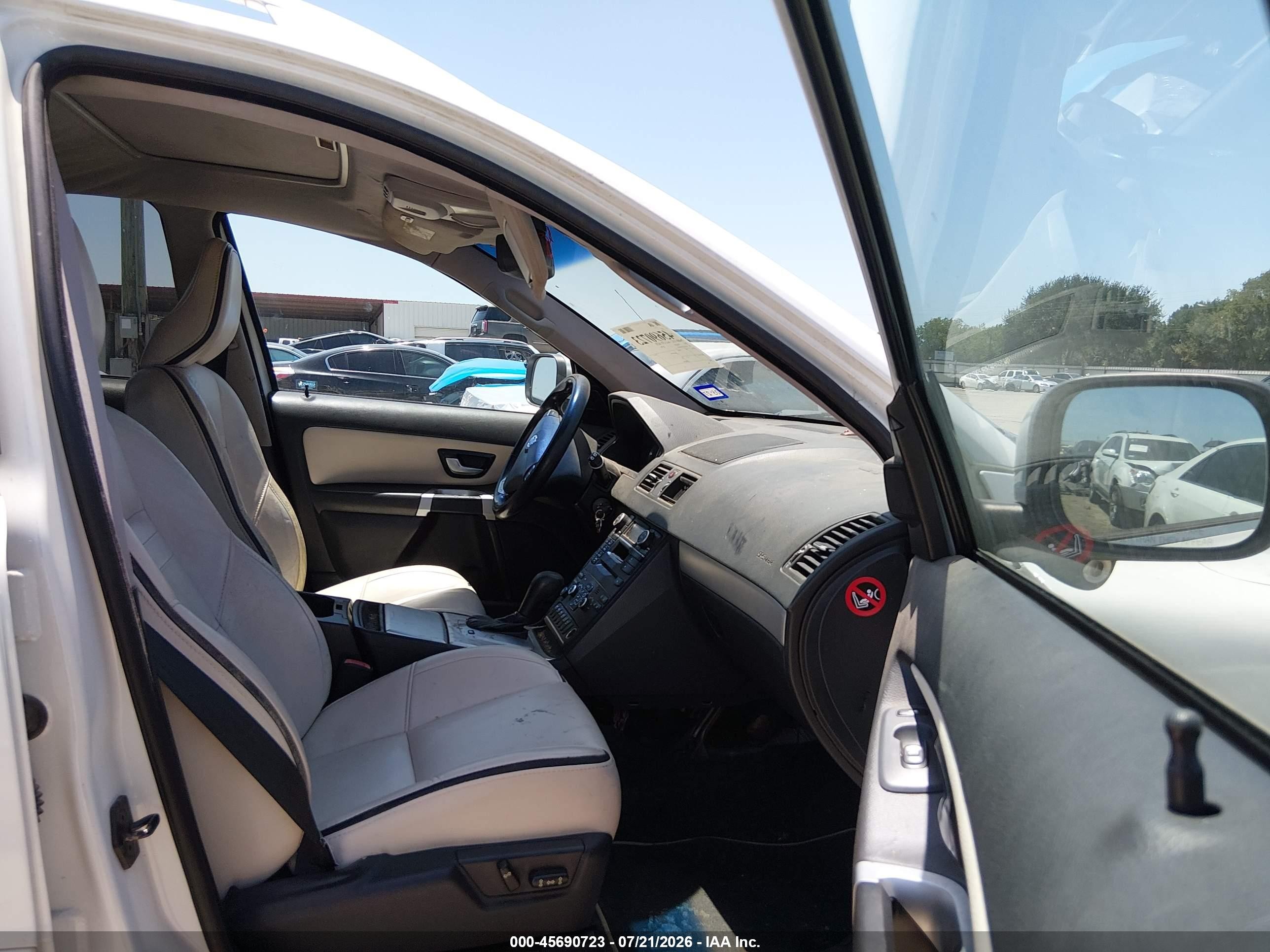 2013 Volvo Xc90 3.2 R-design/3.2 R-design Platinum/3.2 R-design Premier Plus White vin: YV4952CFXD1629413