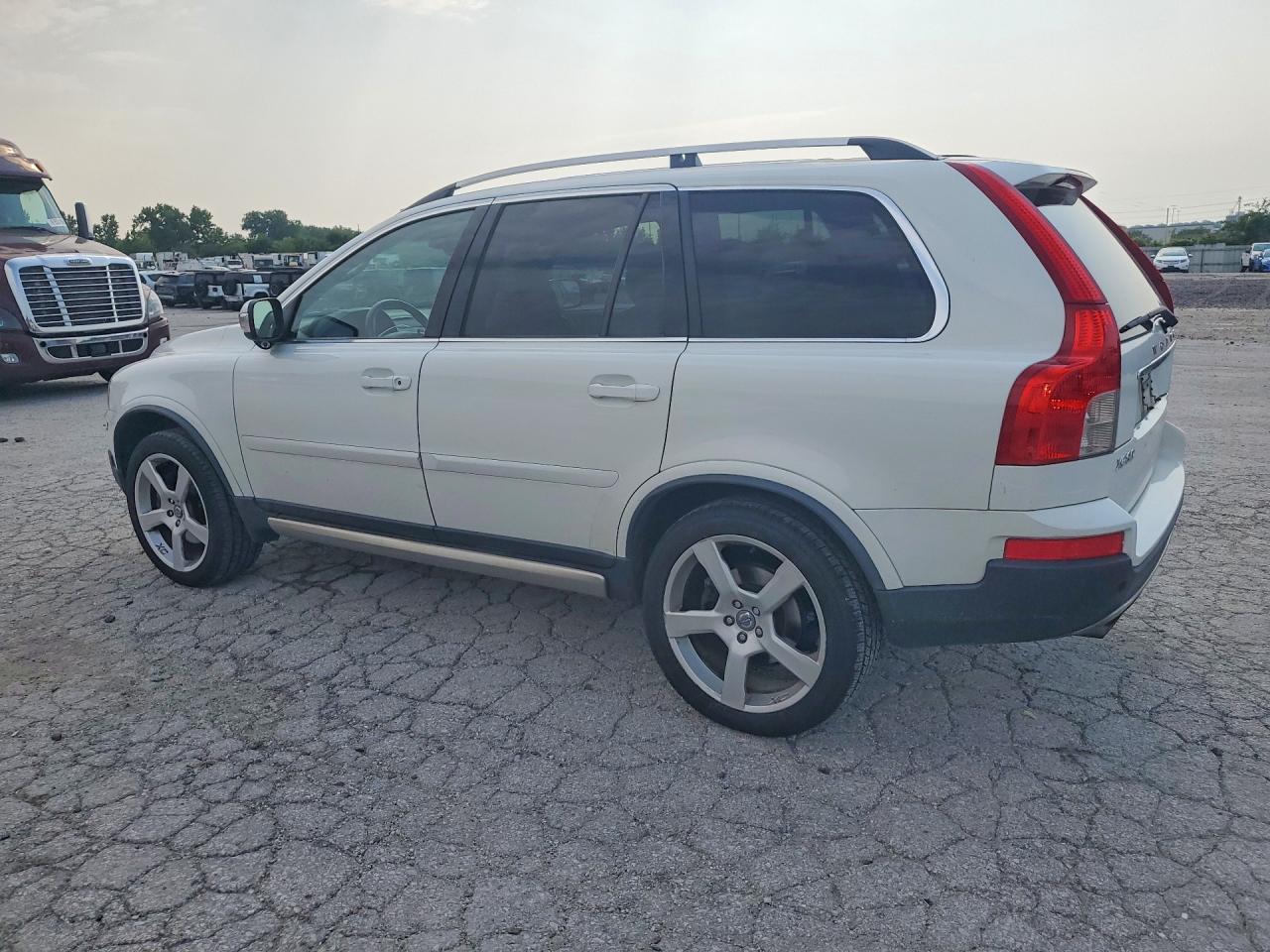 2011 Volvo Xc90 R Design White vin: YV4952CT1B1592013