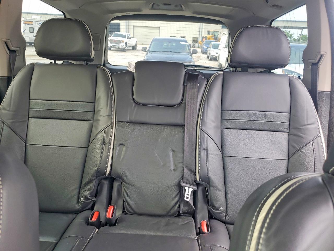 2011 Volvo Xc90 R Design White vin: YV4952CT1B1592013