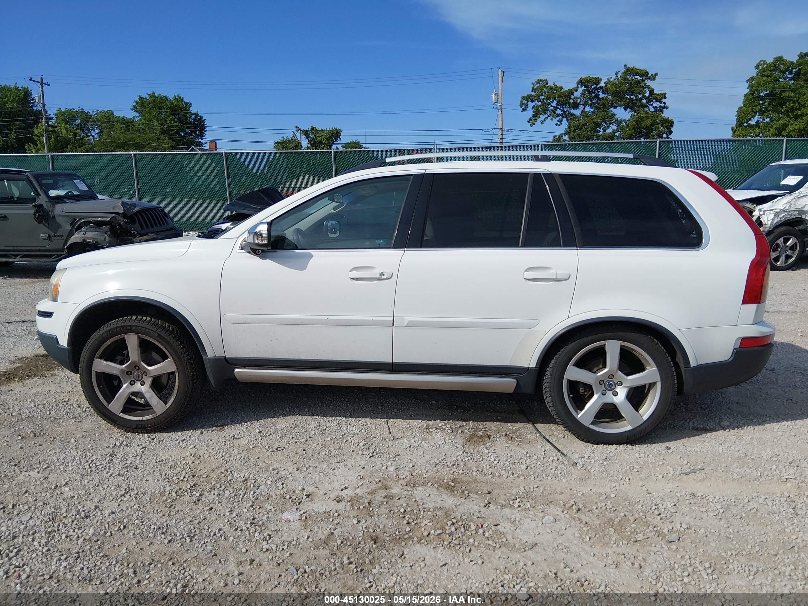 2012 Volvo Xc90 3.2 R-design/3.2 R-design Platinum/3.2 R-design Premier Plus White vin: YV4952CT9C1615183