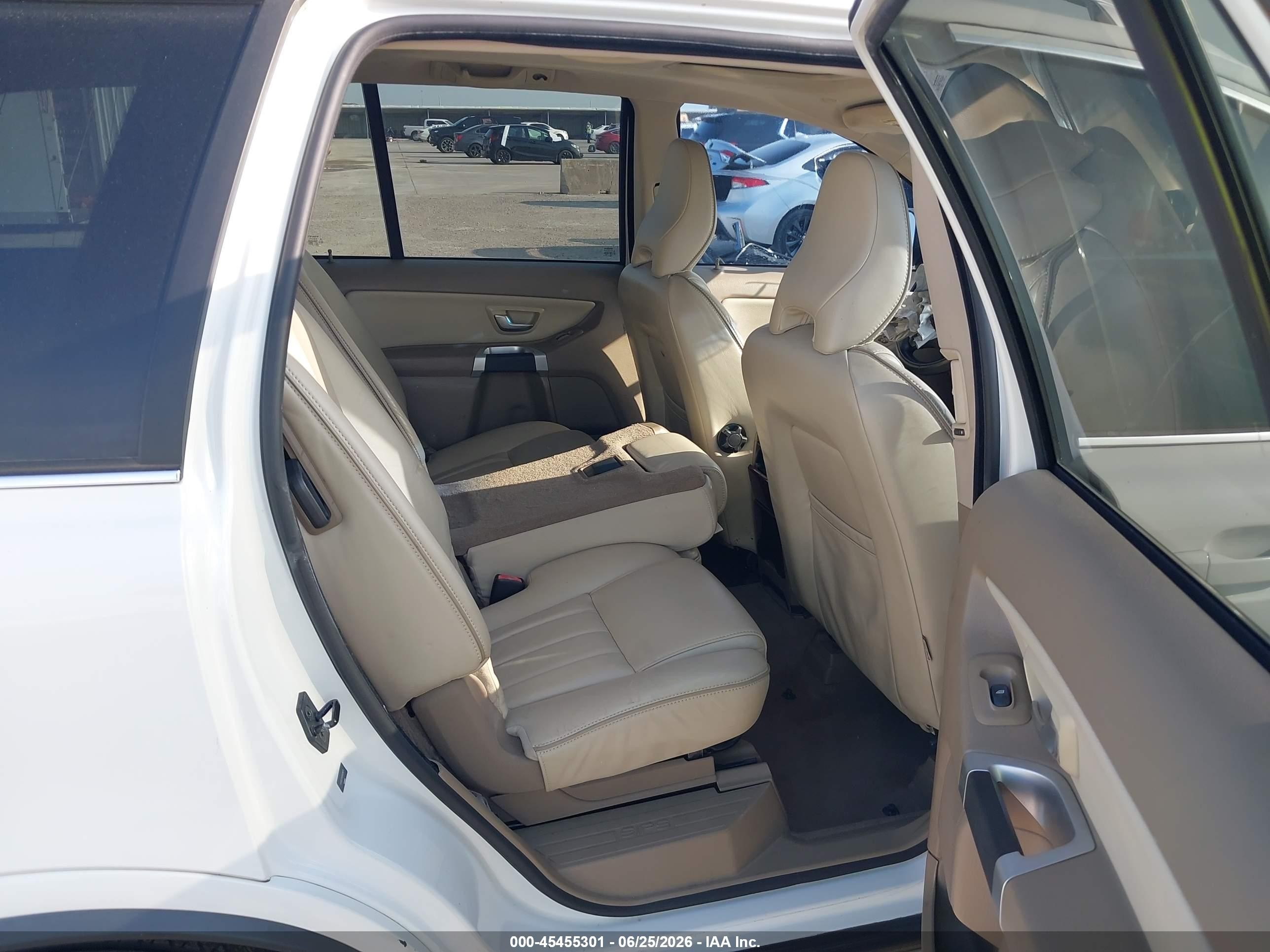 2013 Volvo Xc90 3.2/3.2 Platinum/3.2 Premier Plus White vin: YV4952CY0D1639871