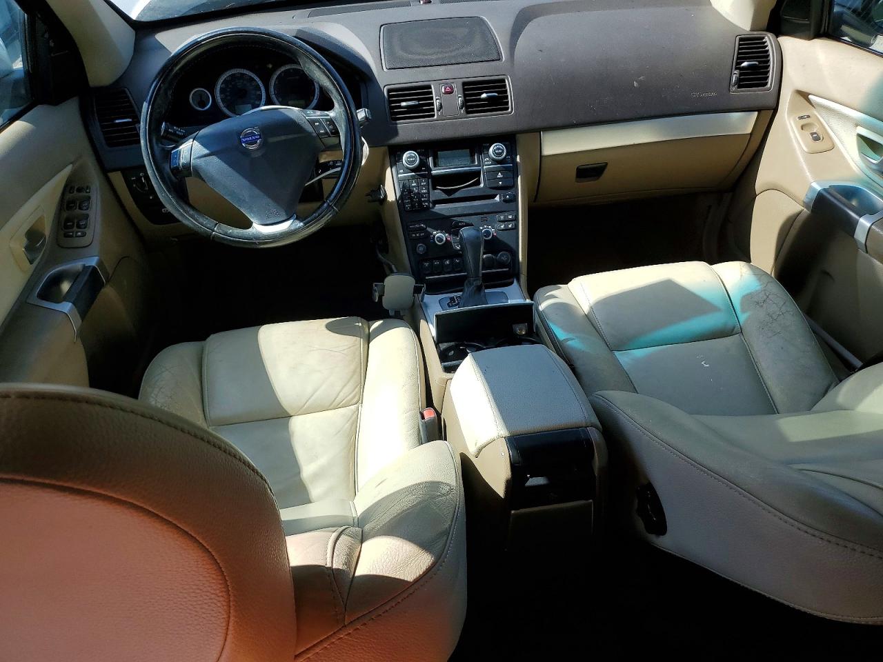 2014 Volvo Xc90 3.2 Silver vin: YV4952CY5E1689408