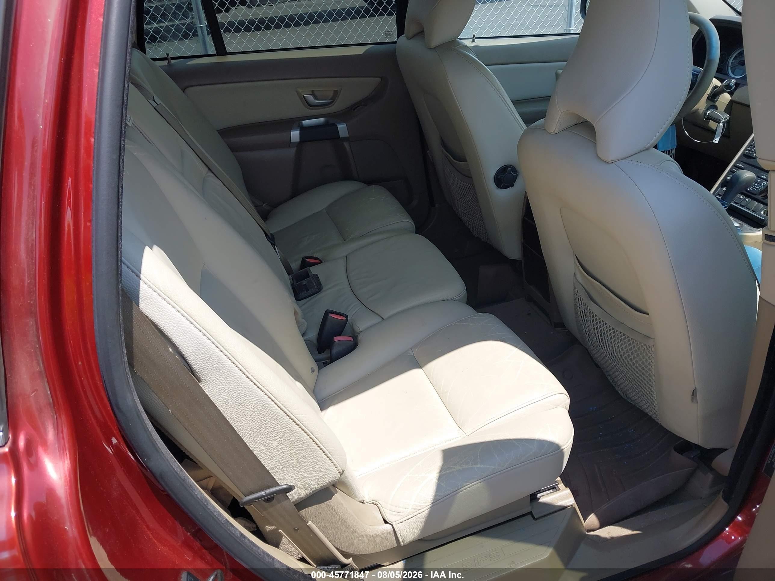 2011 Volvo Xc90 3.2 Красный vin: YV4952CY6B1606676
