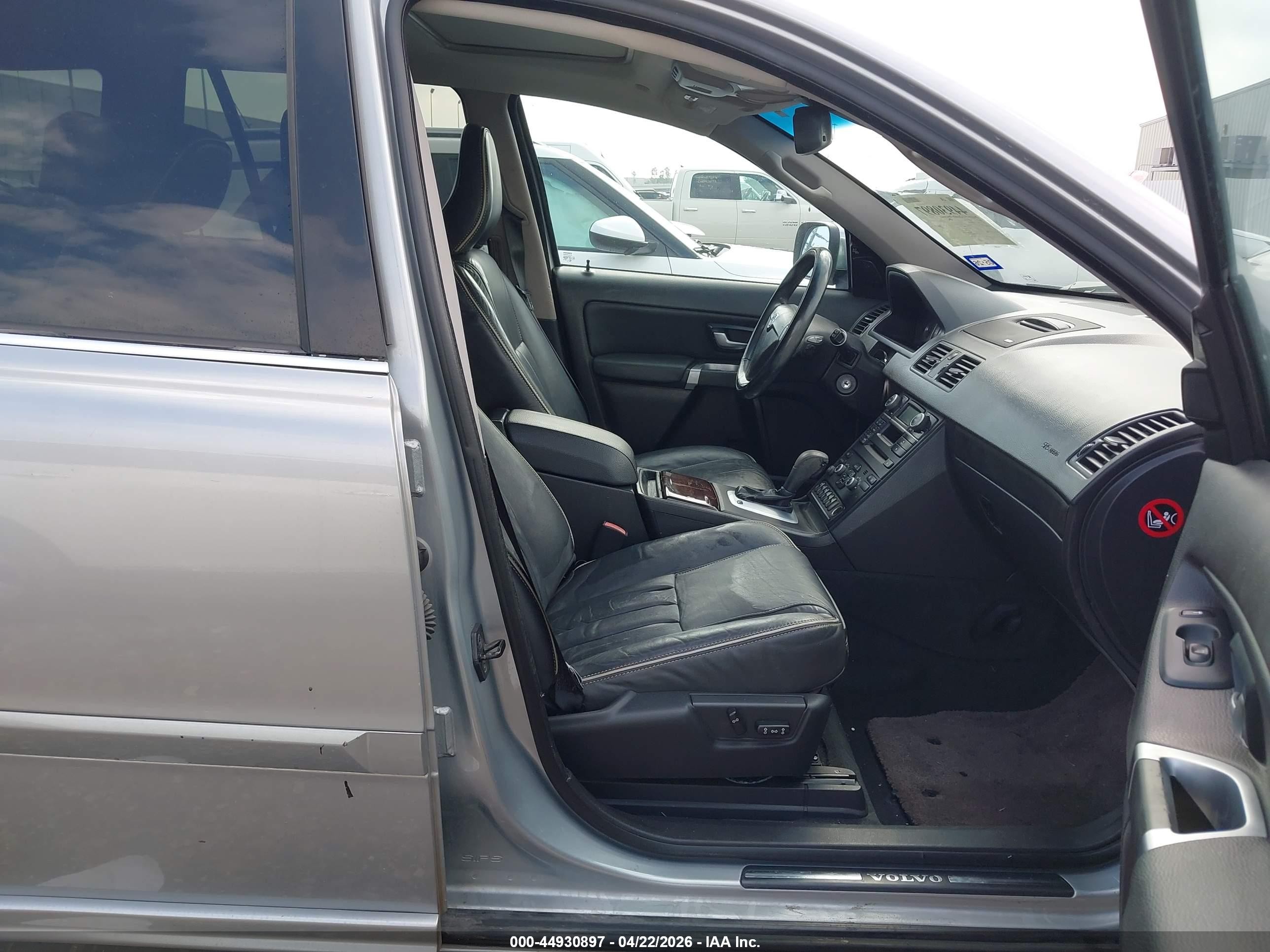 2013 Volvo Xc90 3.2/3.2 Platinum/3.2 Premier Plus Silver vin: YV4952CY8D1638788