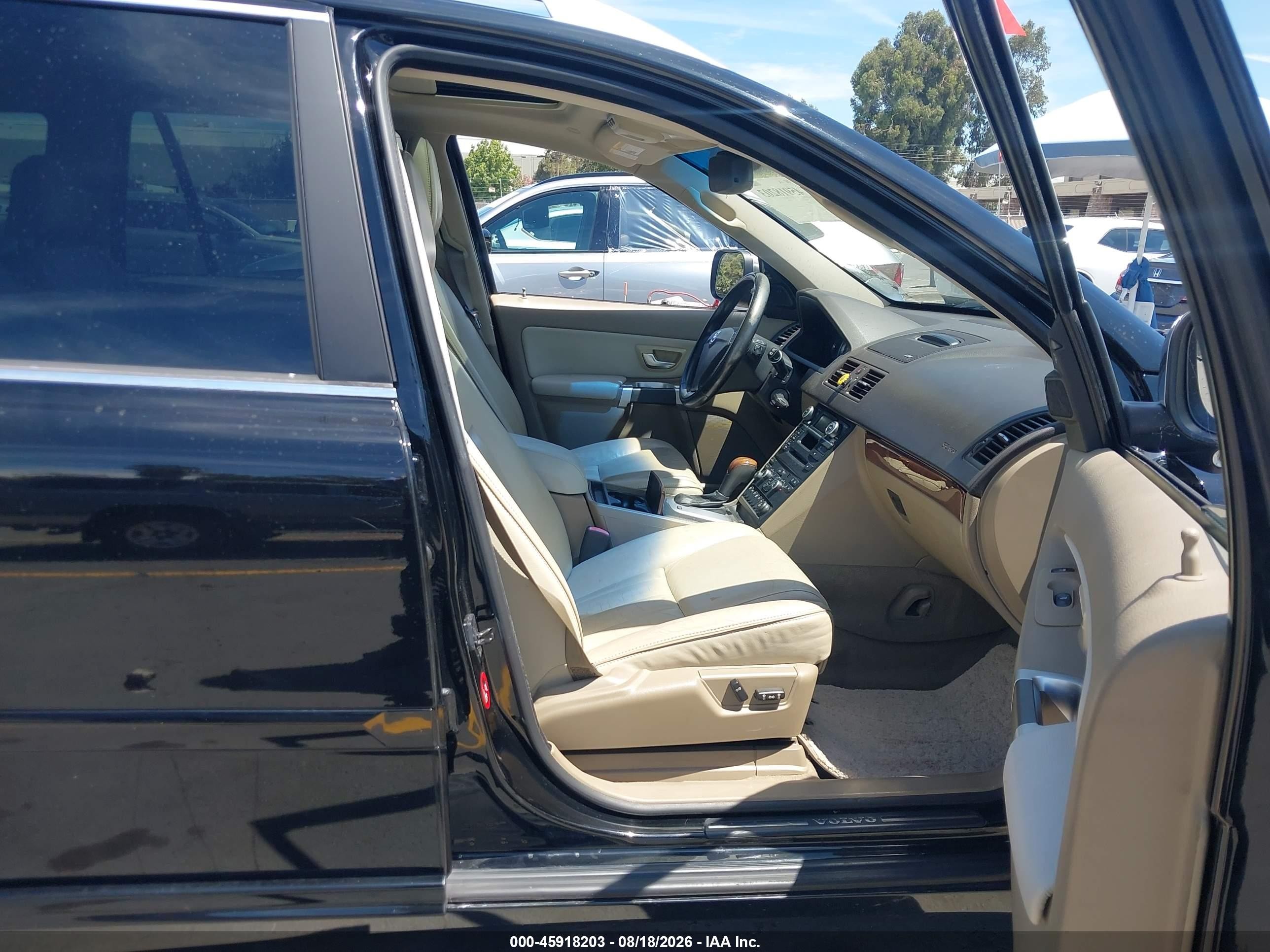 2013 Volvo Xc90 3.2/3.2 Platinum/3.2 Premier Plus Black vin: YV4952CY8D1666865