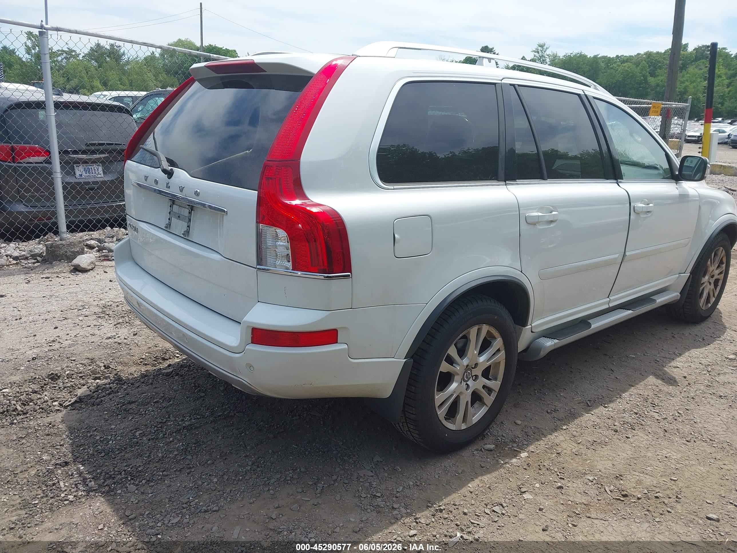 2013 Volvo Xc90 3.2/3.2 Platinum/3.2 Premier Plus White vin: YV4952CYXD1665054