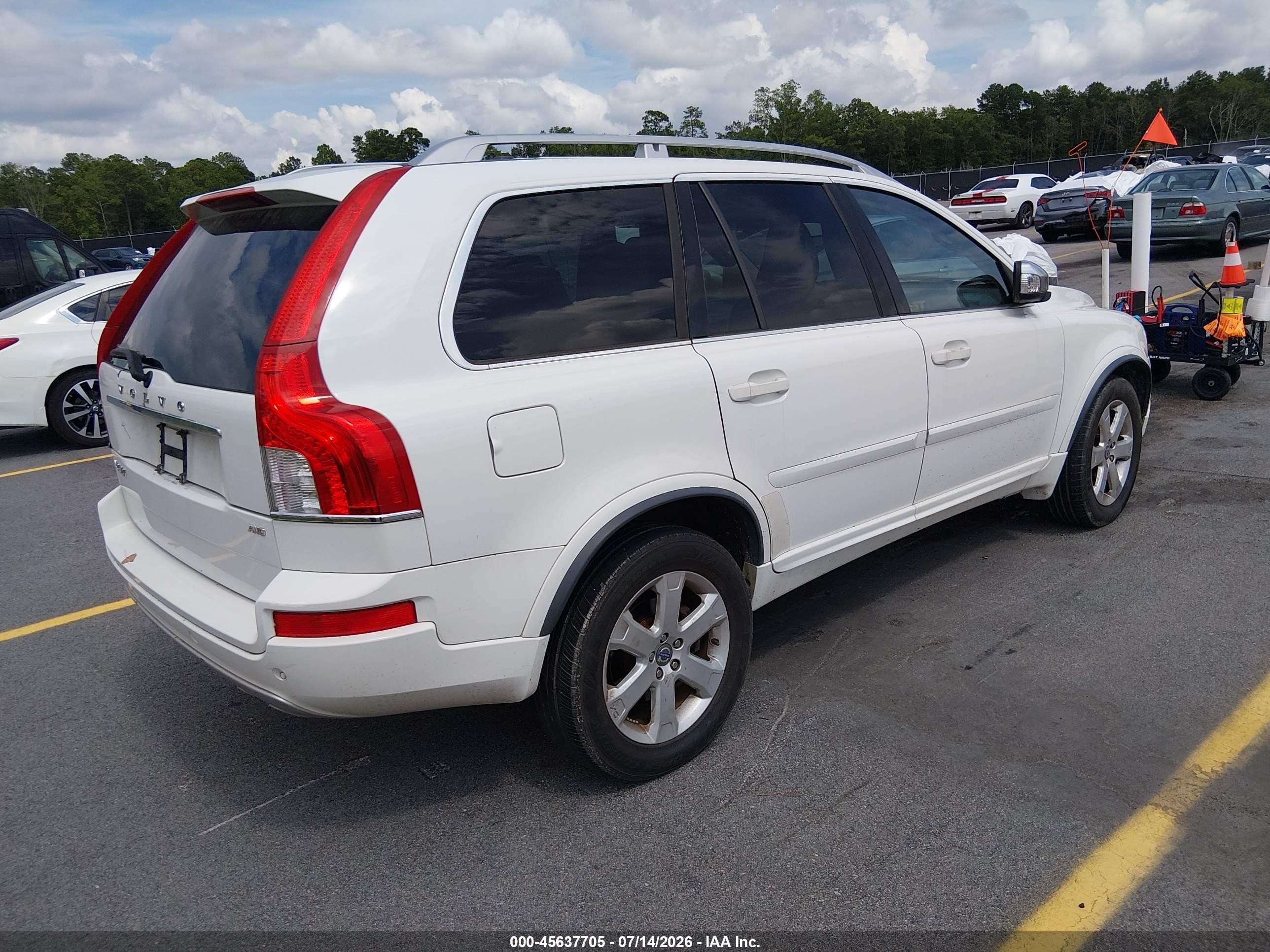 2013 Volvo Xc90 3.2/3.2 Platinum/3.2 Premier Plus White vin: YV4952CZ3D1631787