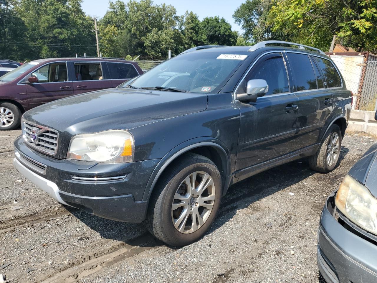 YV4952CZ3E1685494