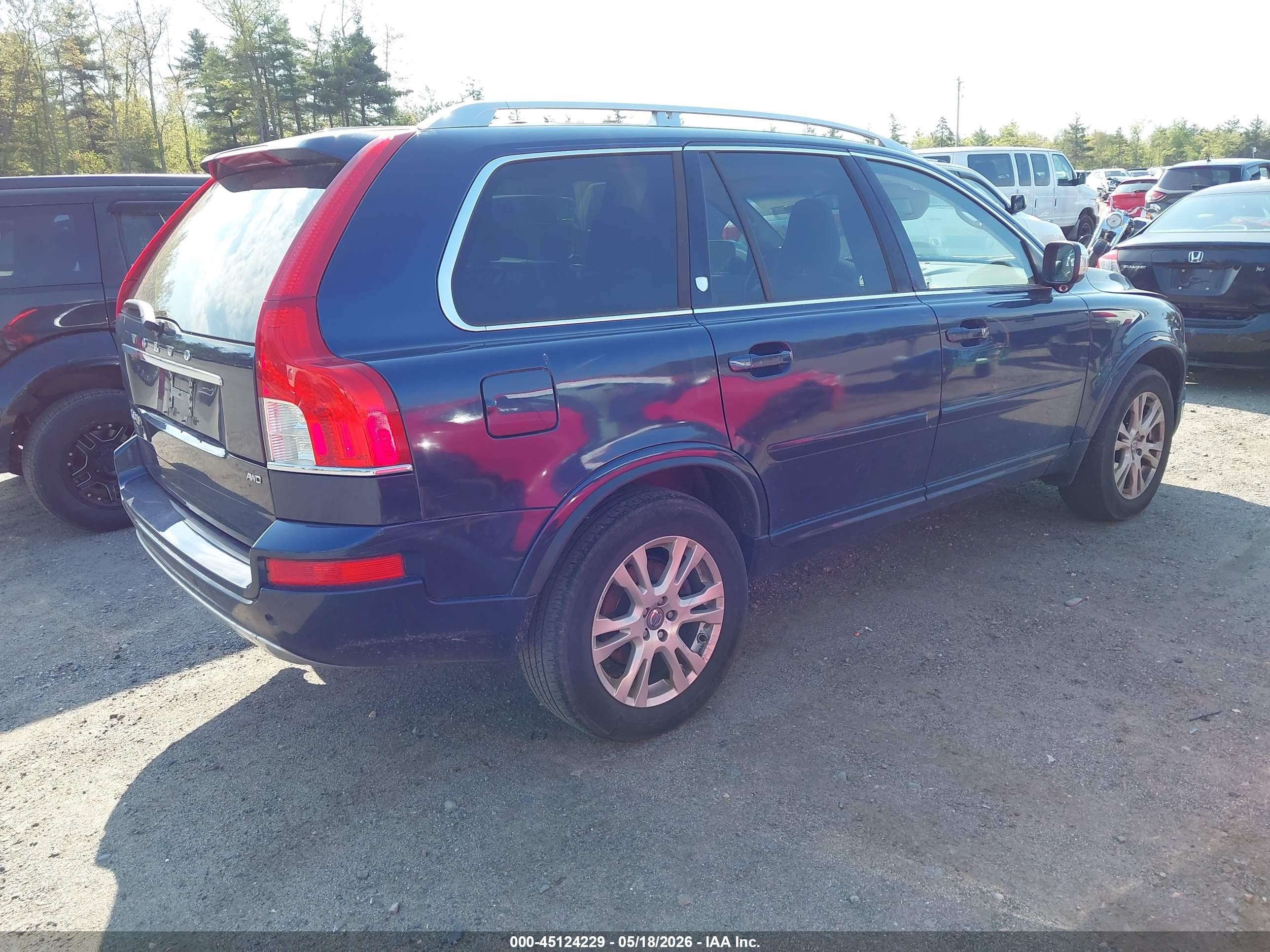2014 Volvo Xc90   Blue vin: YV4952CZ5E1687652
