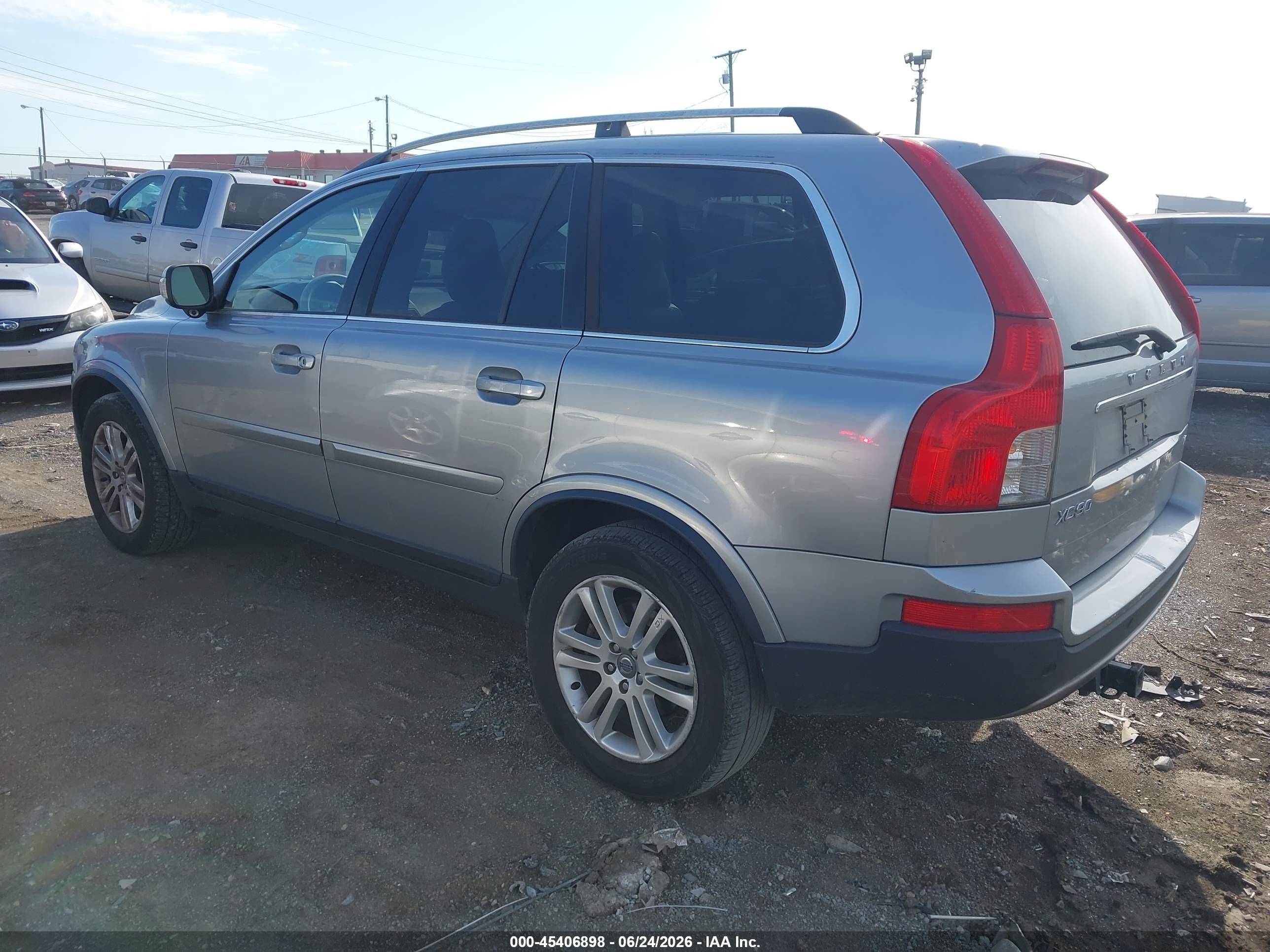 2012 Volvo Xc90   Silver vin: YV4952CZ8C1610920
