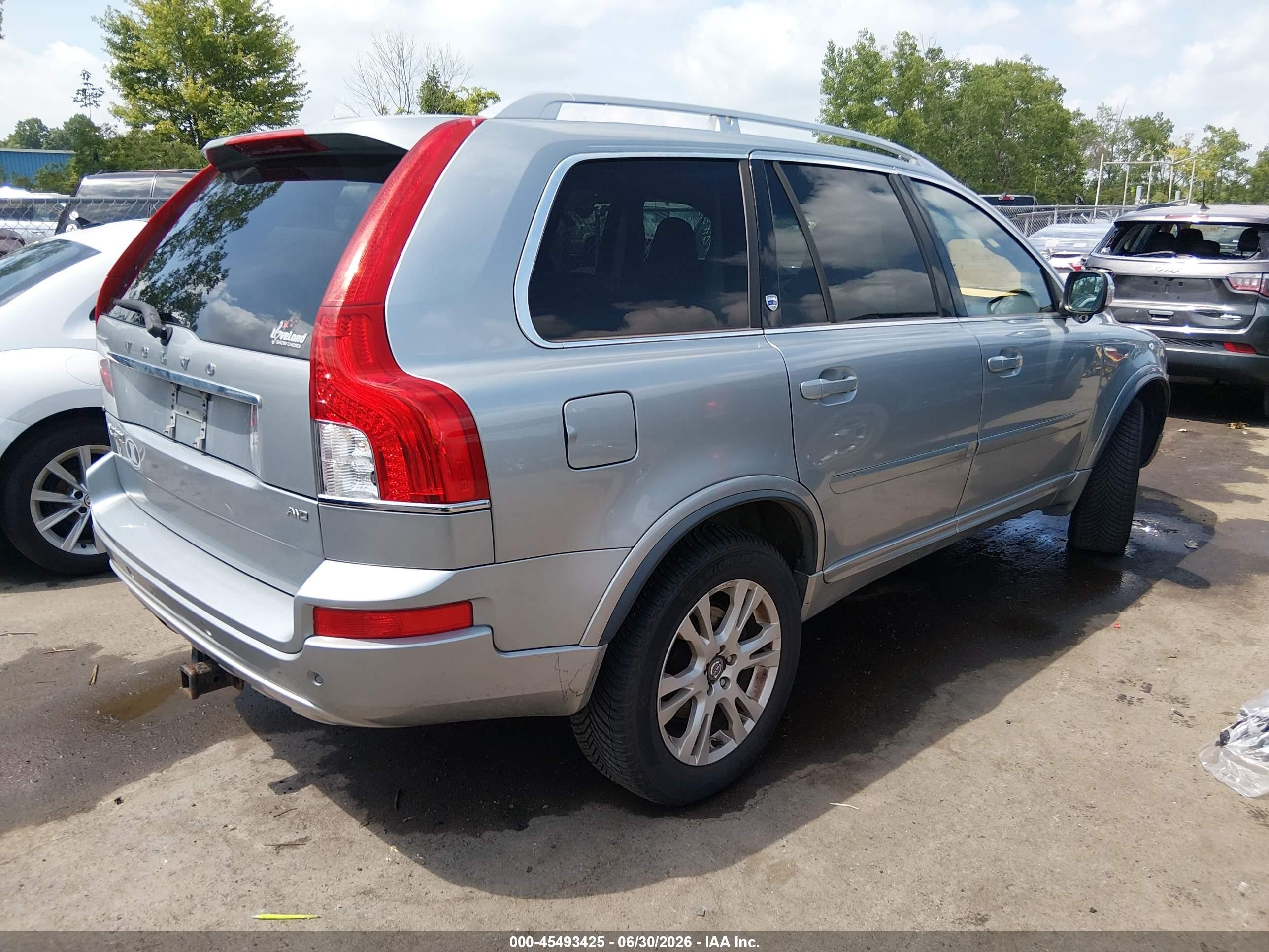 2014 Volvo Xc90 3.2 Platinum Silver vin: YV4952CZ9E1689680