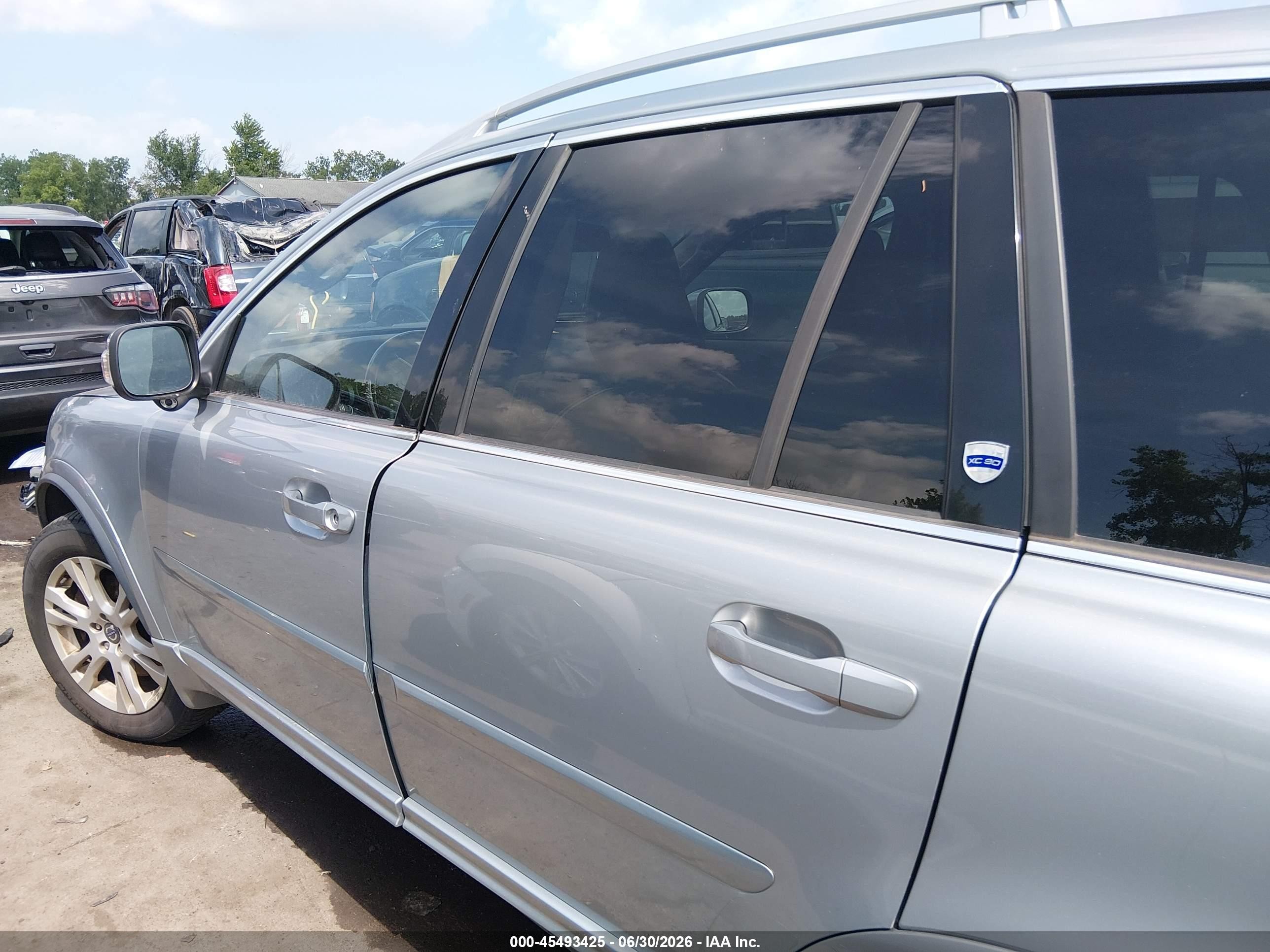 2014 Volvo Xc90 3.2 Platinum Silver vin: YV4952CZ9E1689680