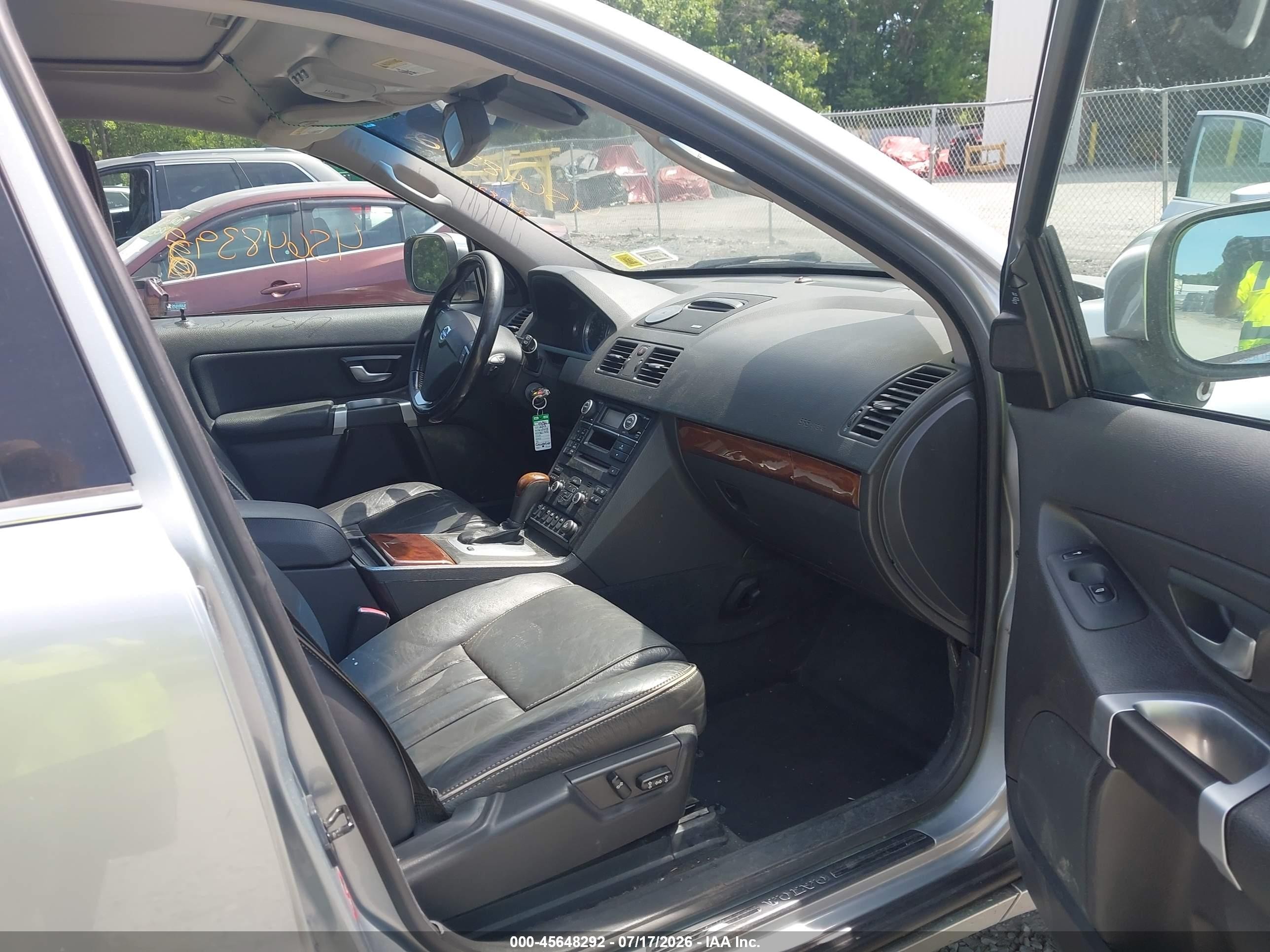 2013 Volvo Xc90 3.2 Platinum Silver vin: YV4952CZXD1658629