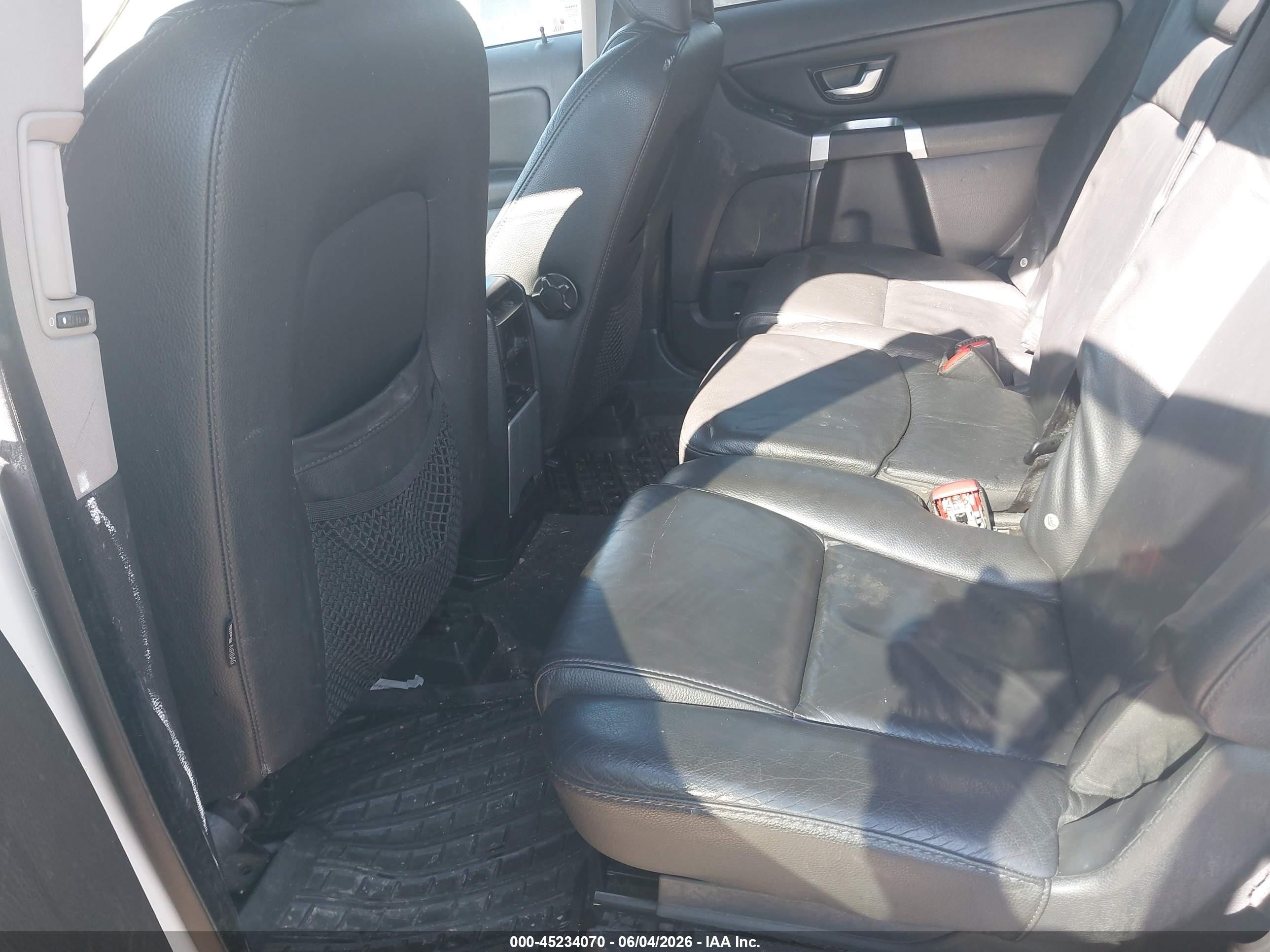 2013 Volvo Xc90 3.2 Platinum White vin: YV4952CZXD1671588
