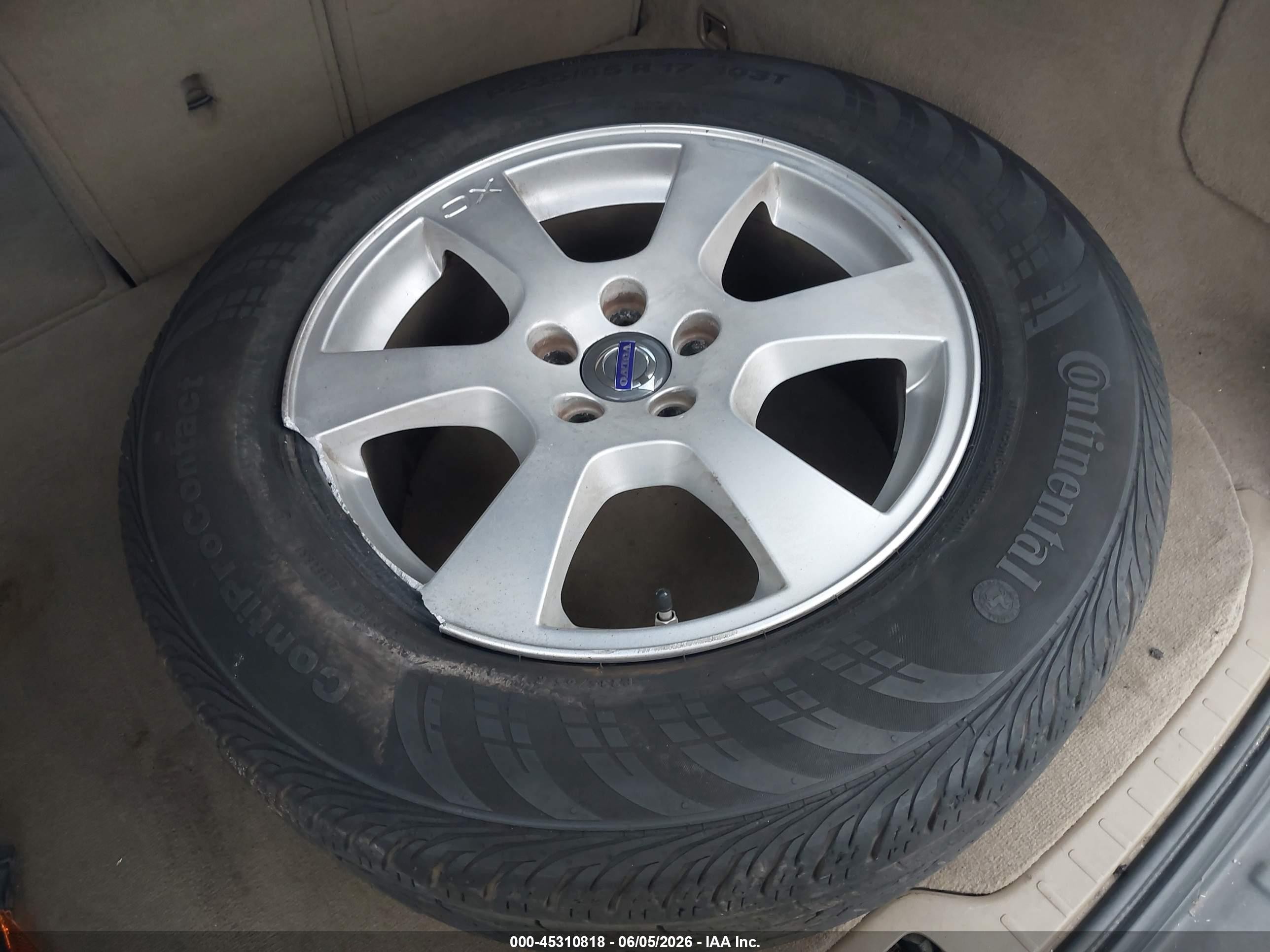 2011 Volvo Xc60 3.2/3.2 R-design Белый vin: YV4952DL0B2142345