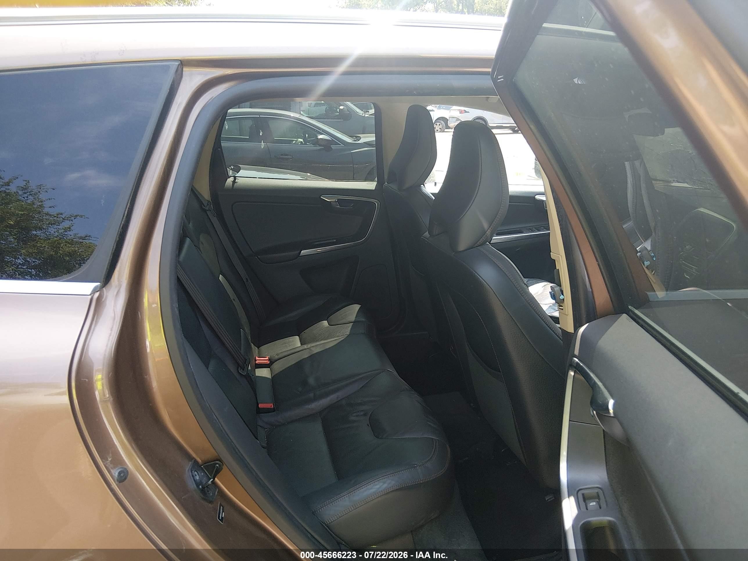 2012 Volvo Xc60 3.2/3.2 Platinum/3.2 Premier/3.2 Premier Plus Brown vin: YV4952DL0C2327707