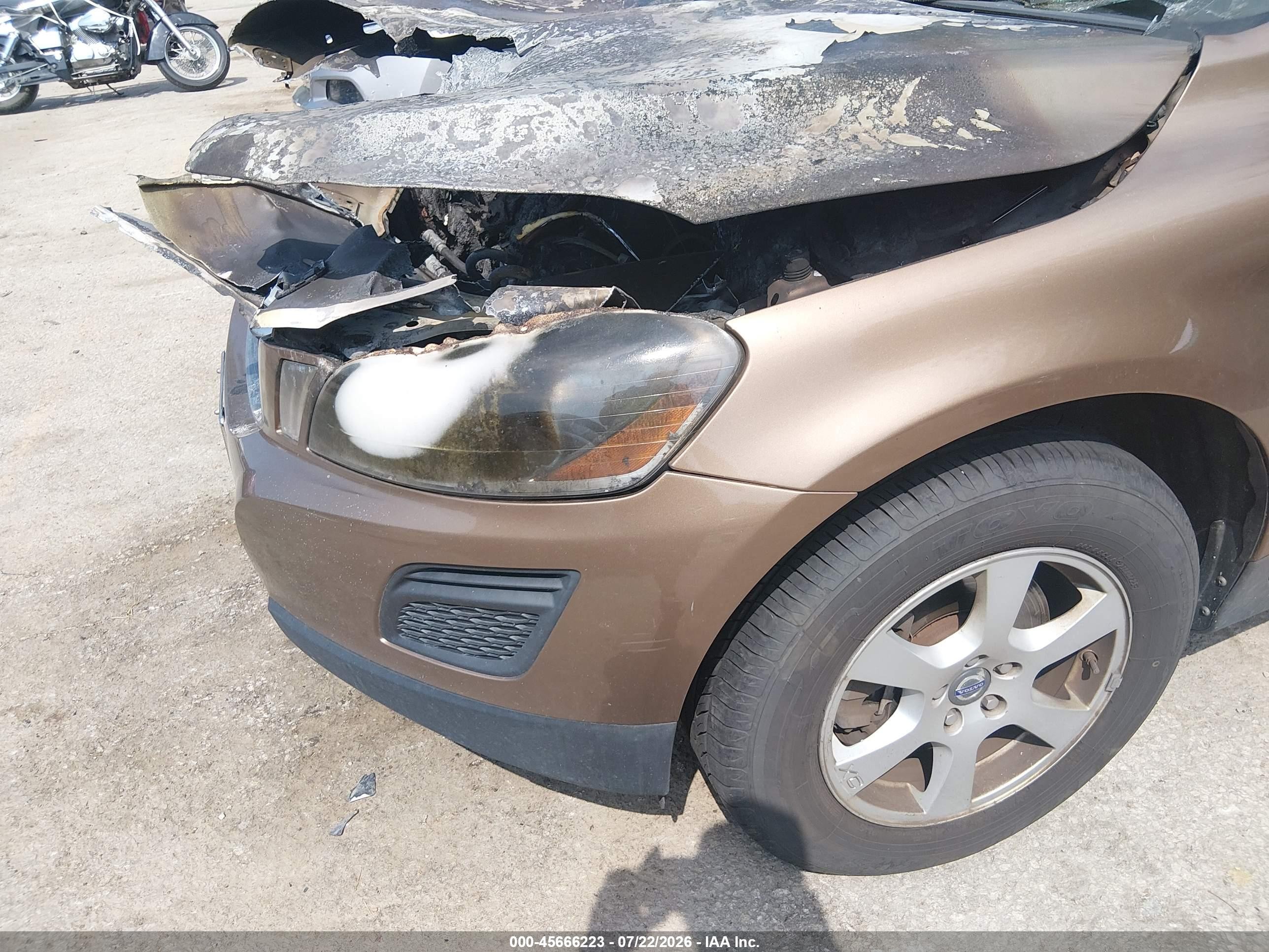 2012 Volvo Xc60 3.2/3.2 Platinum/3.2 Premier/3.2 Premier Plus Brown vin: YV4952DL0C2327707